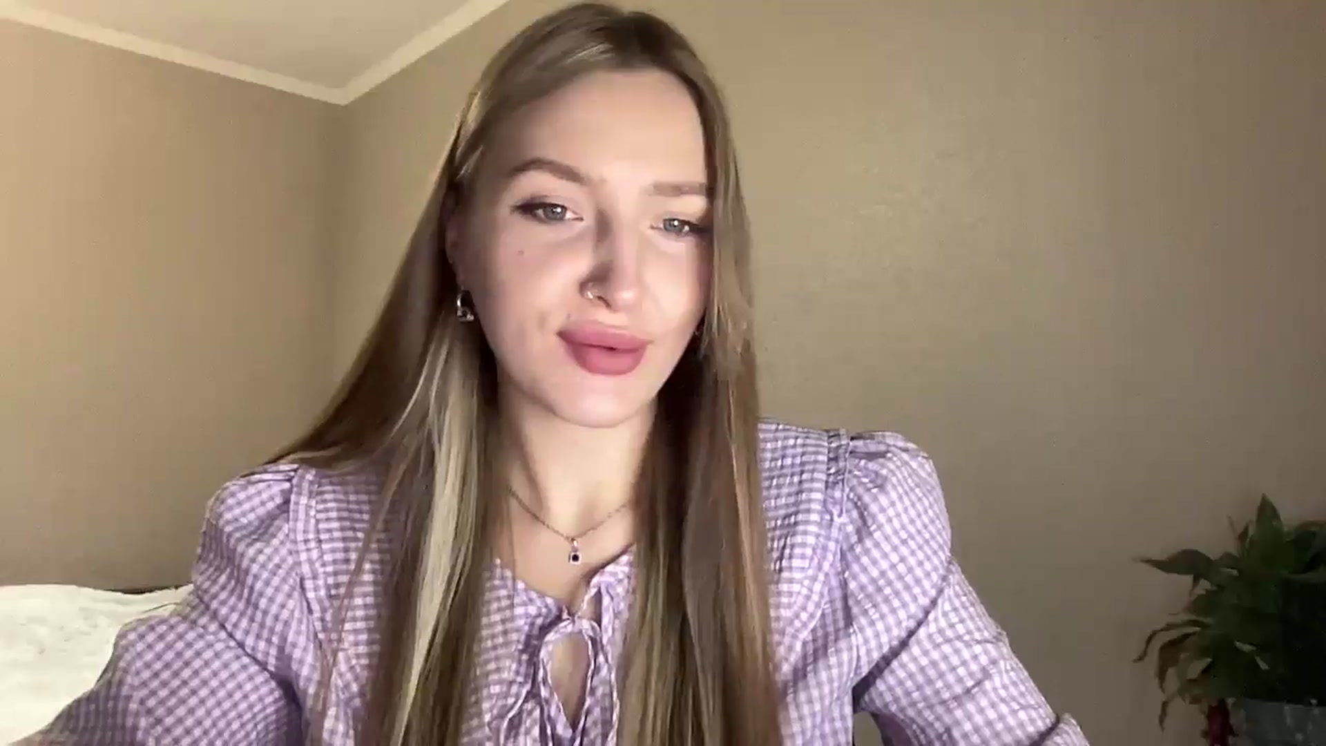 Gallery image thumbnail from My_Diana's myfreecams stream on, 03/30/2025, 14:30 image 8 of 20