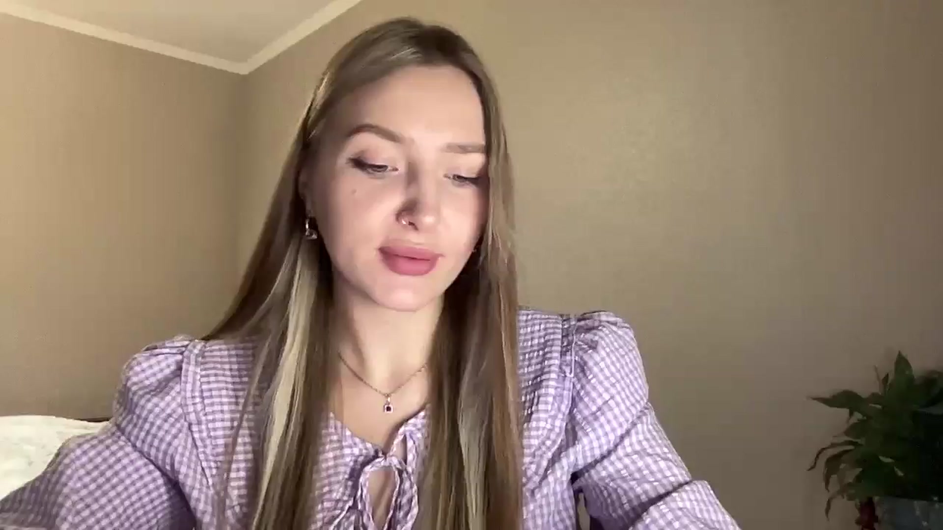 Gallery image thumbnail from My_Diana's myfreecams stream on, 03/30/2025, 14:30 image 12 of 20