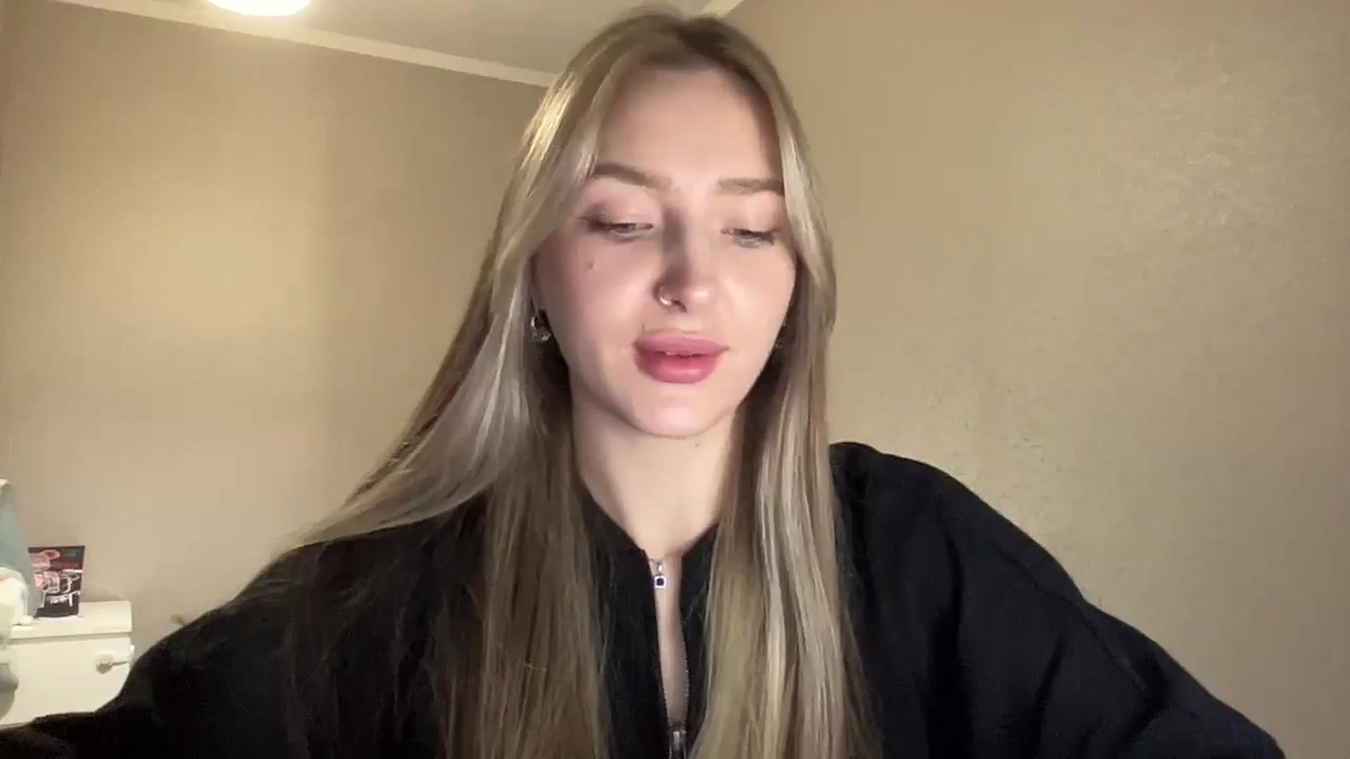 Gallery image thumbnail from My_Diana's myfreecams stream on, 03/31/2025, 16:09 image 11 of 20