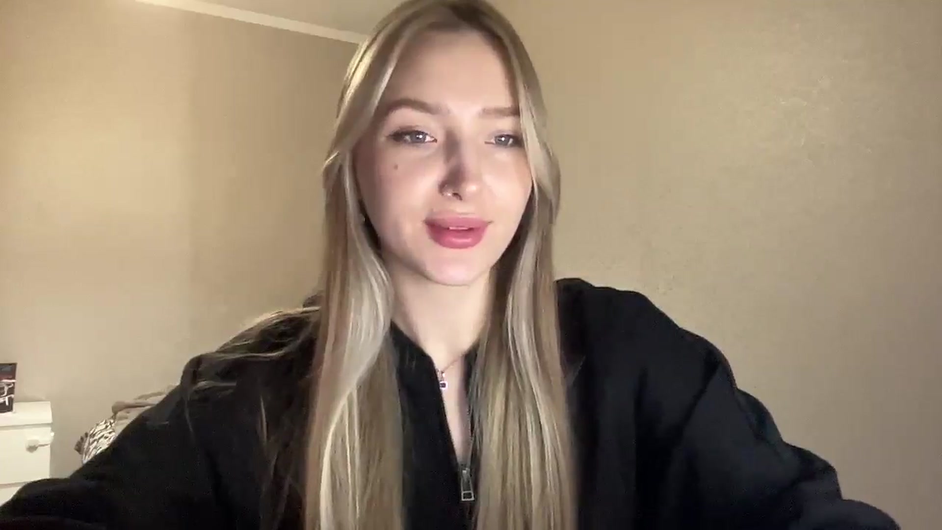 Gallery image thumbnail from My_Diana's myfreecams stream on, 03/31/2025, 16:09 image 20 of 20