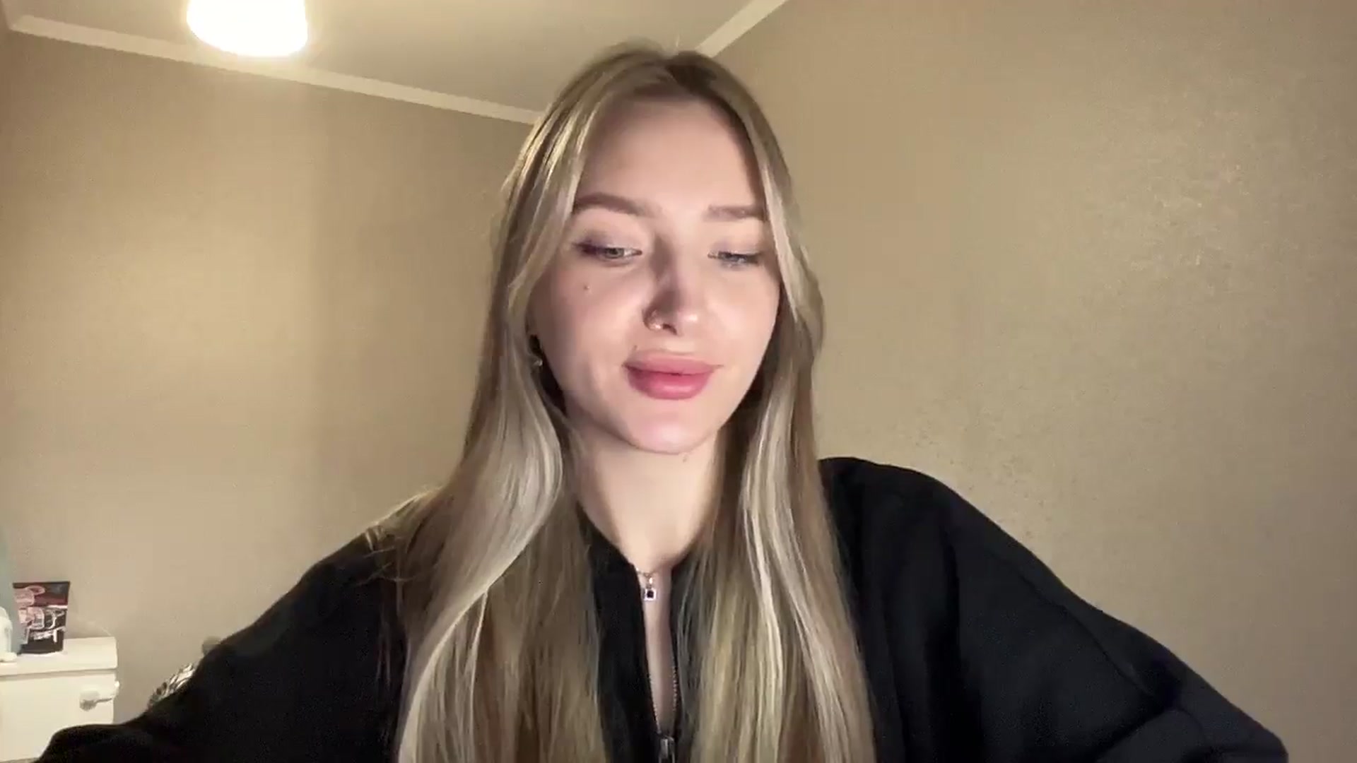 Gallery image thumbnail from My_Diana's myfreecams stream on, 03/31/2025, 16:09 image 18 of 20