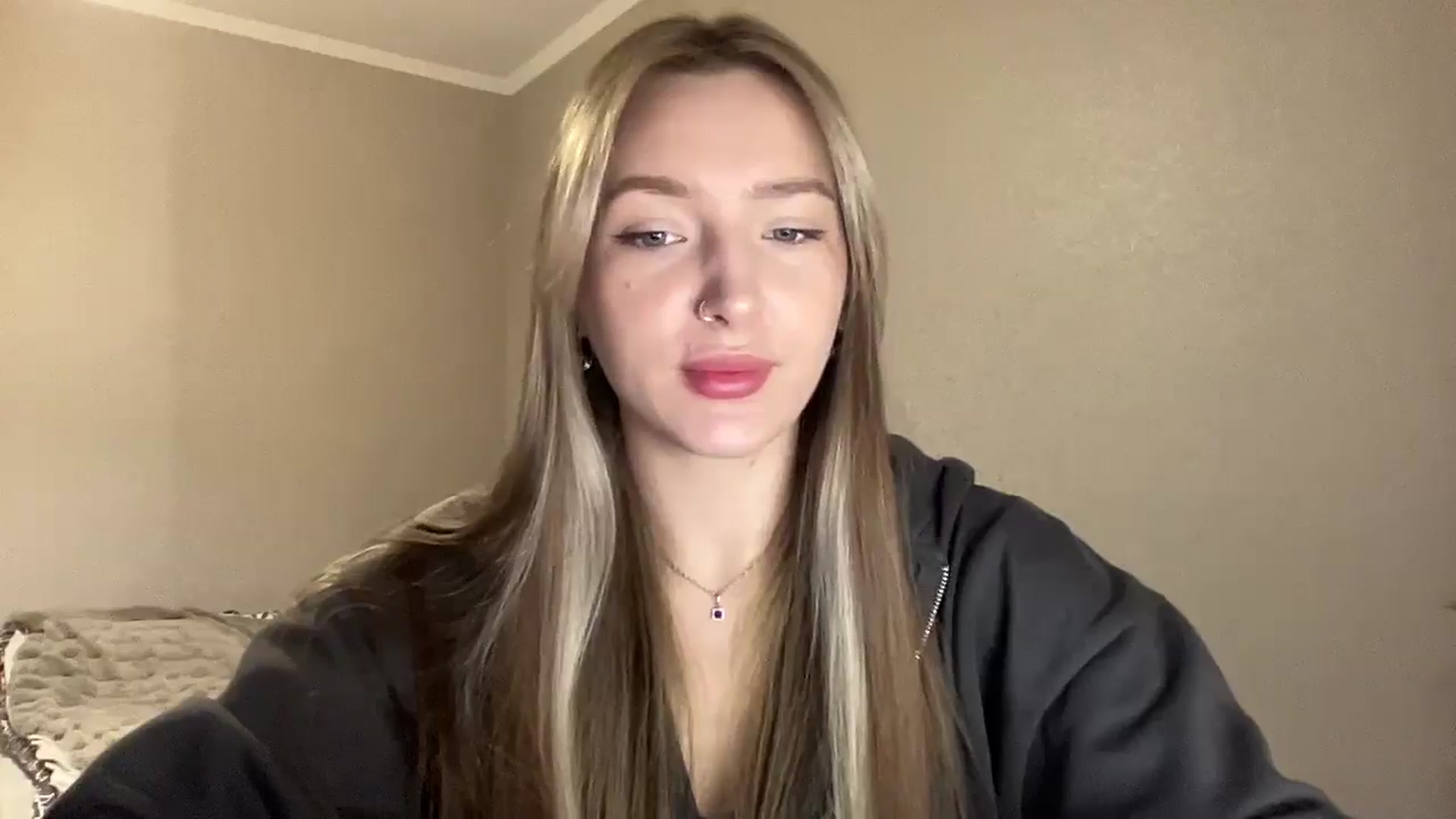 Gallery image thumbnail from My_Diana's myfreecams stream on, 04/01/2025, 14:35 image 7 of 20