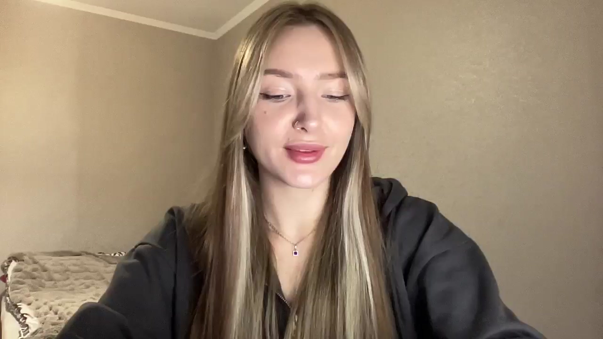 Gallery image thumbnail from My_Diana's myfreecams stream on, 04/01/2025, 14:59 image 13 of 20
