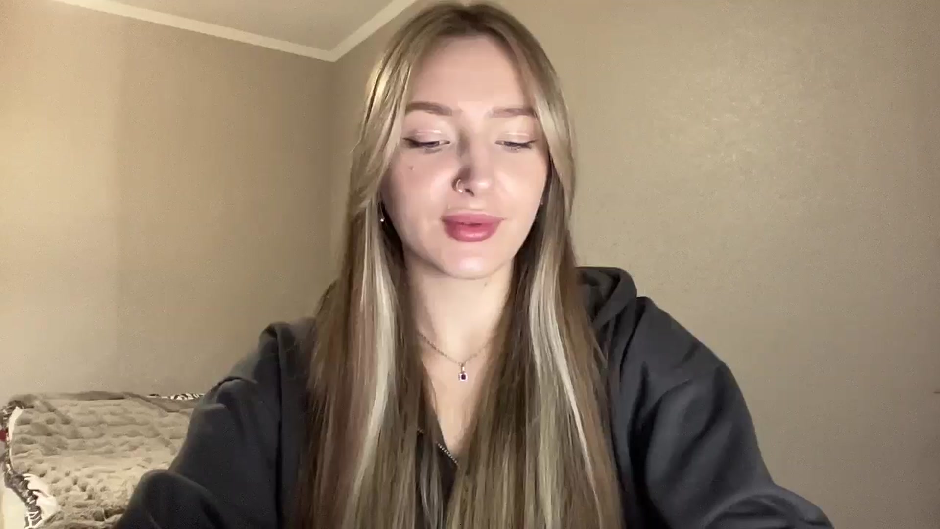 Gallery image thumbnail from My_Diana's myfreecams stream on, 04/01/2025, 14:59 image 5 of 20