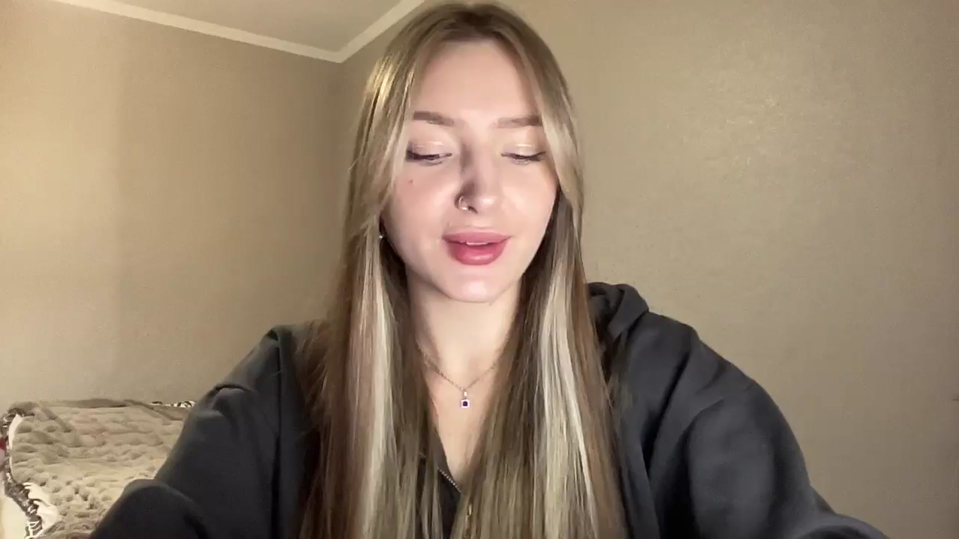 Gallery image thumbnail from My_Diana's myfreecams stream on, 04/01/2025, 14:59 image 16 of 20