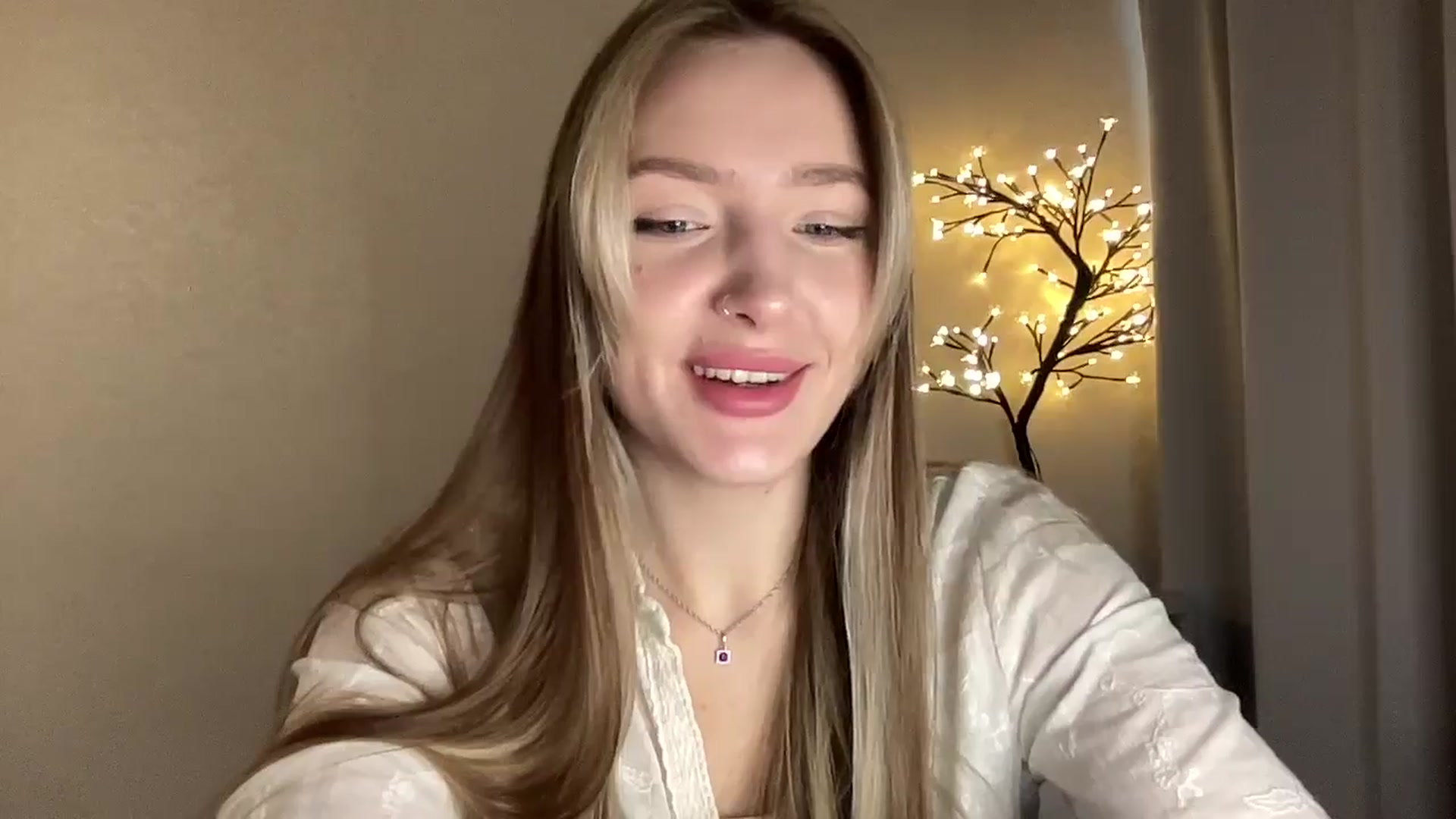 Gallery image thumbnail from My_Diana's myfreecams stream on, 04/02/2025, 13:35 image 17 of 20