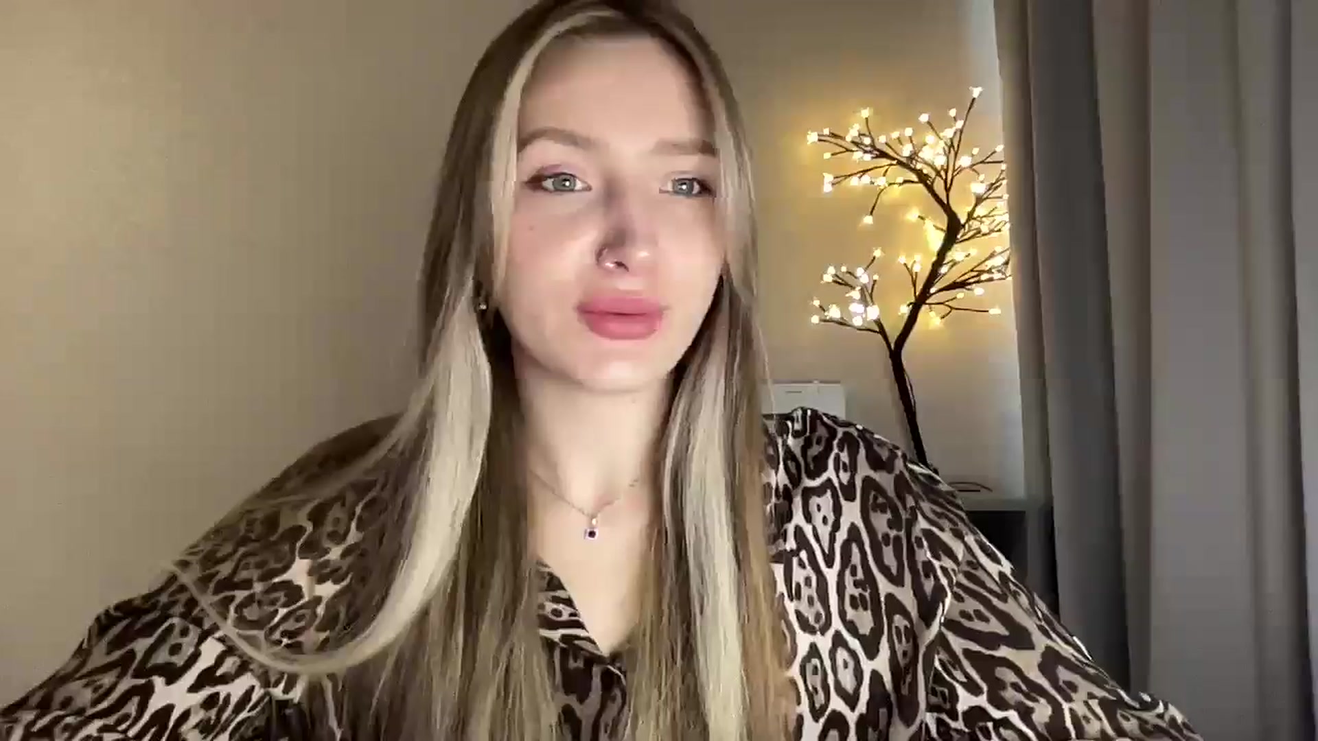 Gallery image thumbnail from My_Diana's myfreecams stream on, 04/03/2025, 14:44 image 9 of 20