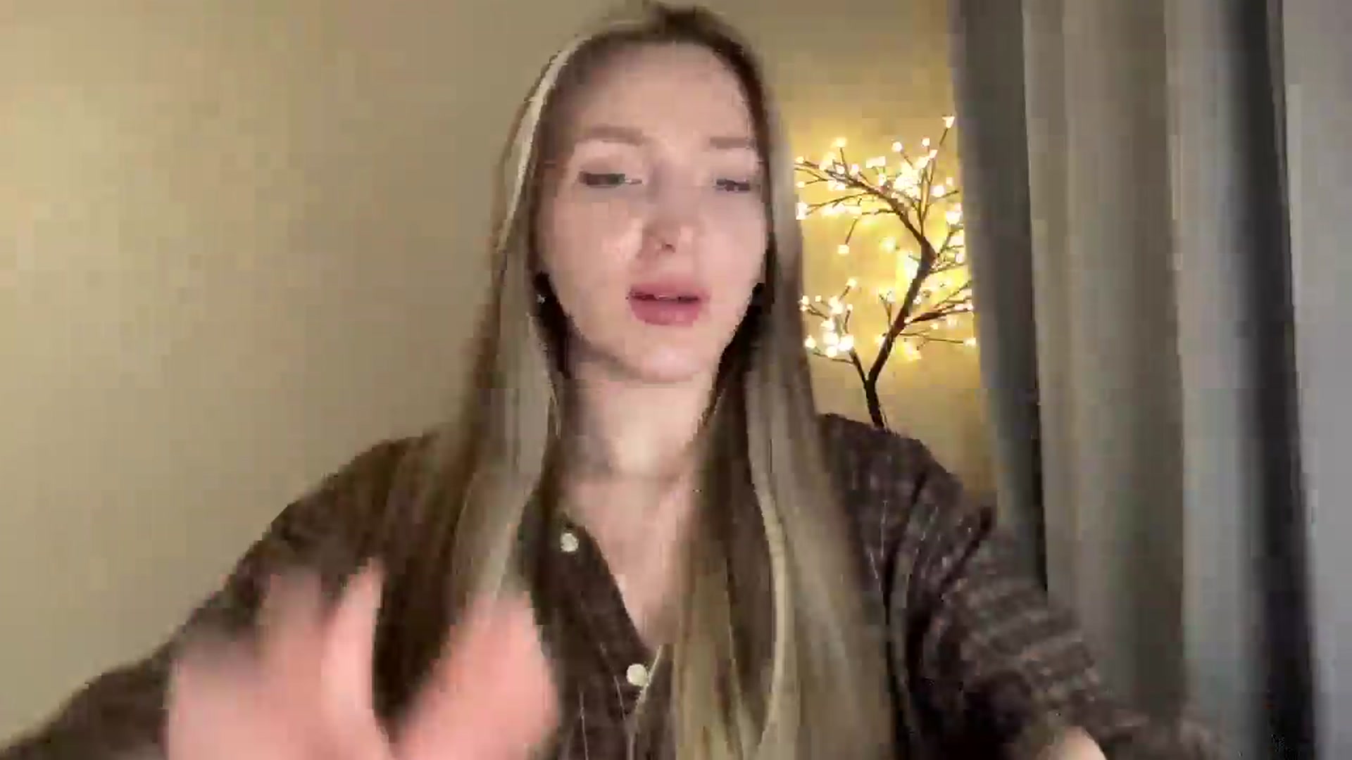 Gallery image thumbnail from My_Diana's myfreecams stream on, 04/03/2025, 23:10 image 8 of 20