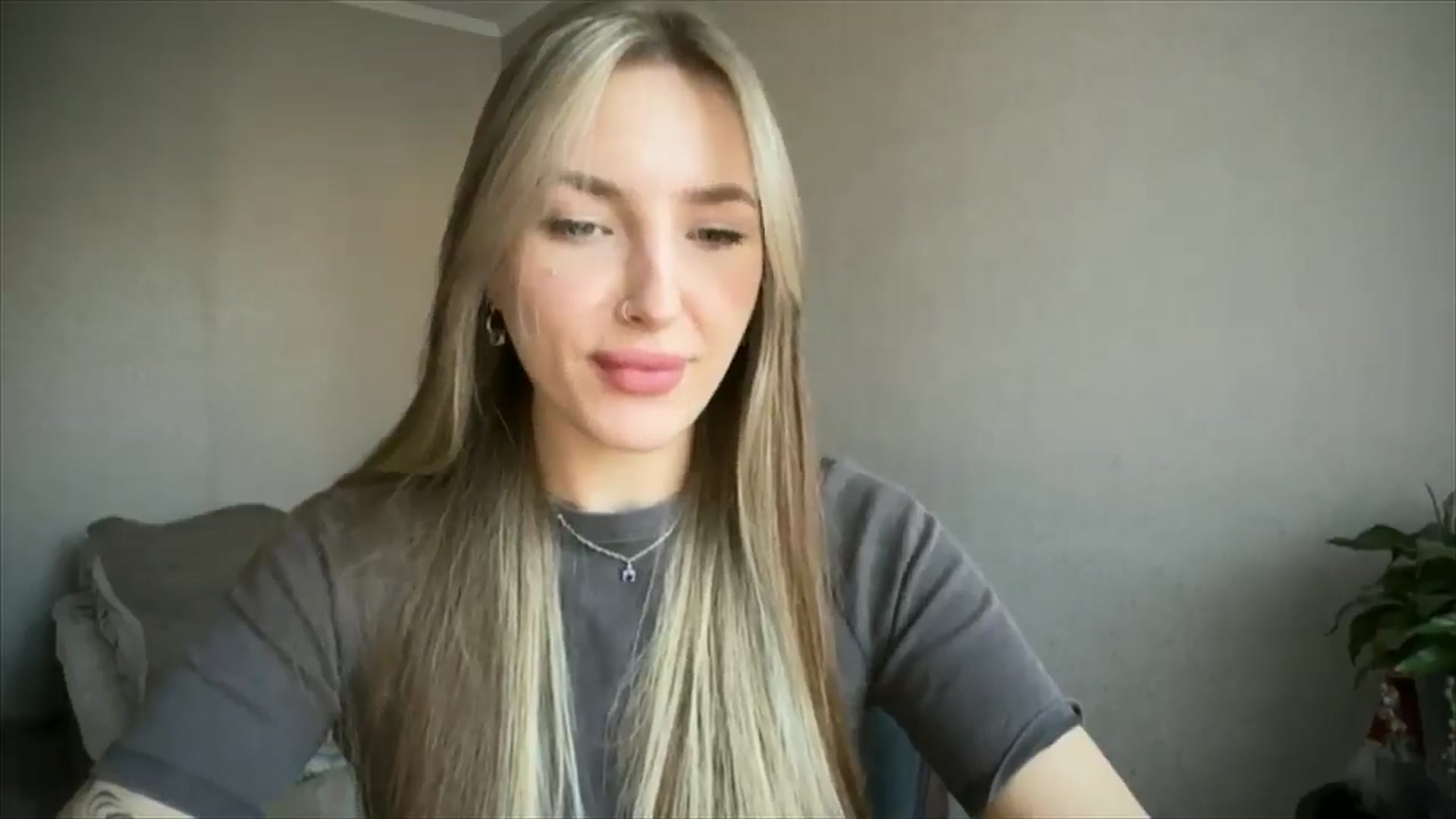 Gallery image thumbnail from My_Diana's myfreecams stream on, 04/04/2025, 14:42 image 11 of 20
