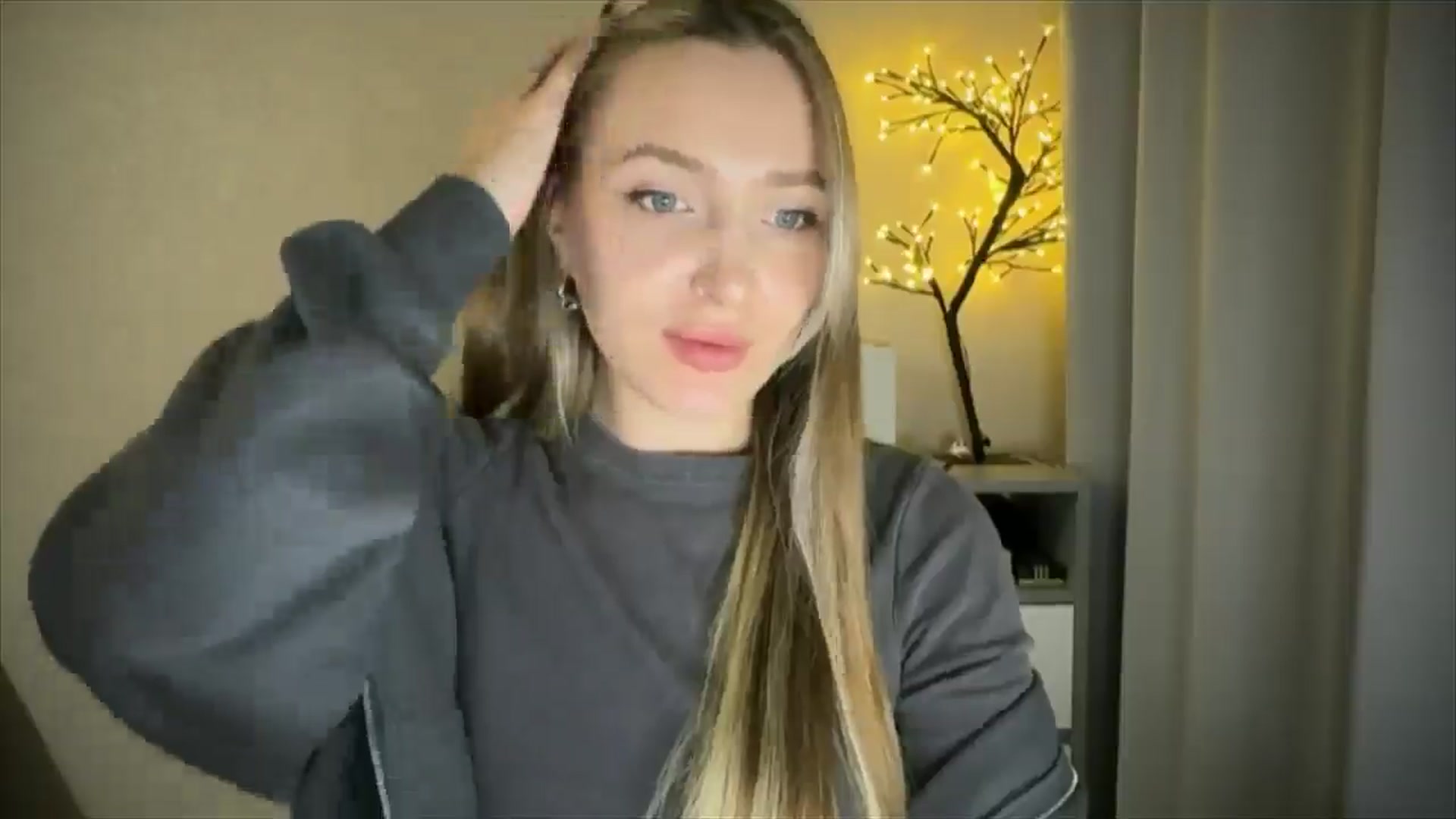 Gallery image thumbnail from My_Diana's myfreecams stream on, 04/04/2025, 22:48 image 18 of 20