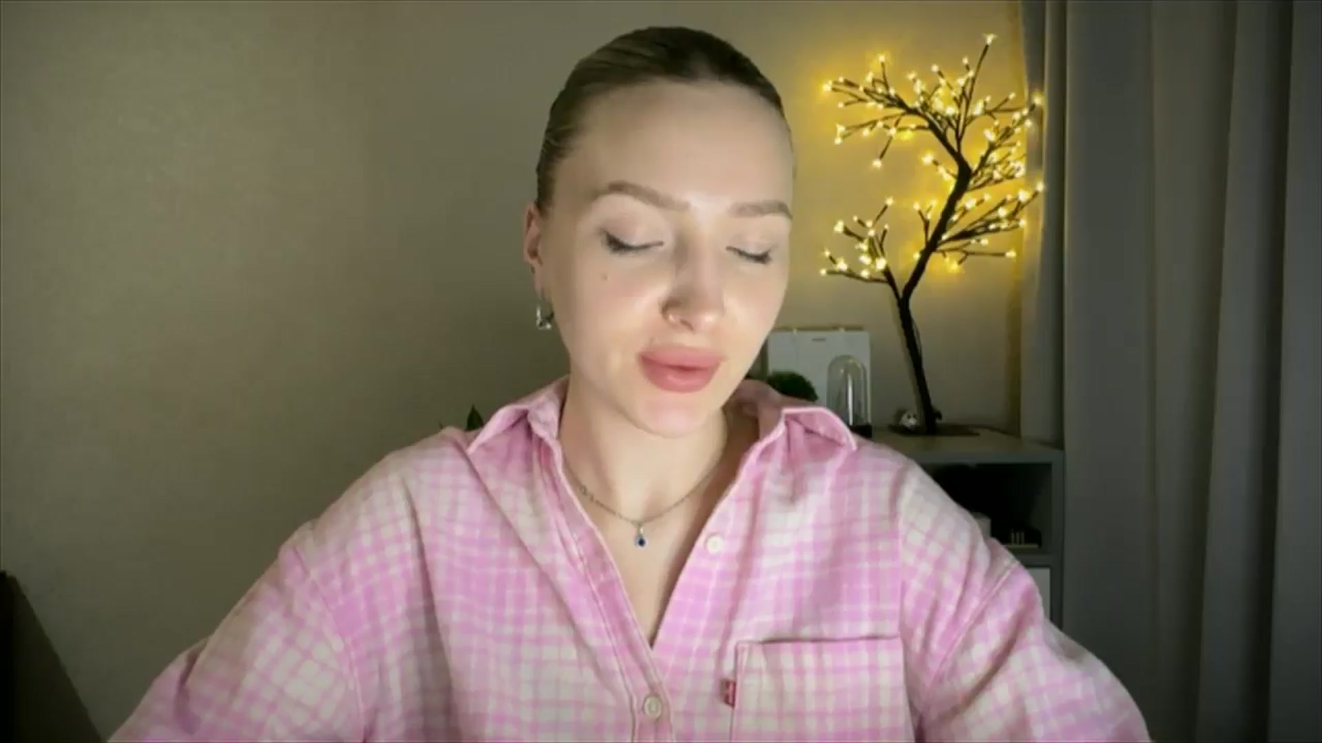 Gallery image thumbnail from My_Diana's myfreecams stream on, 04/07/2025, 20:37 image 3 of 20