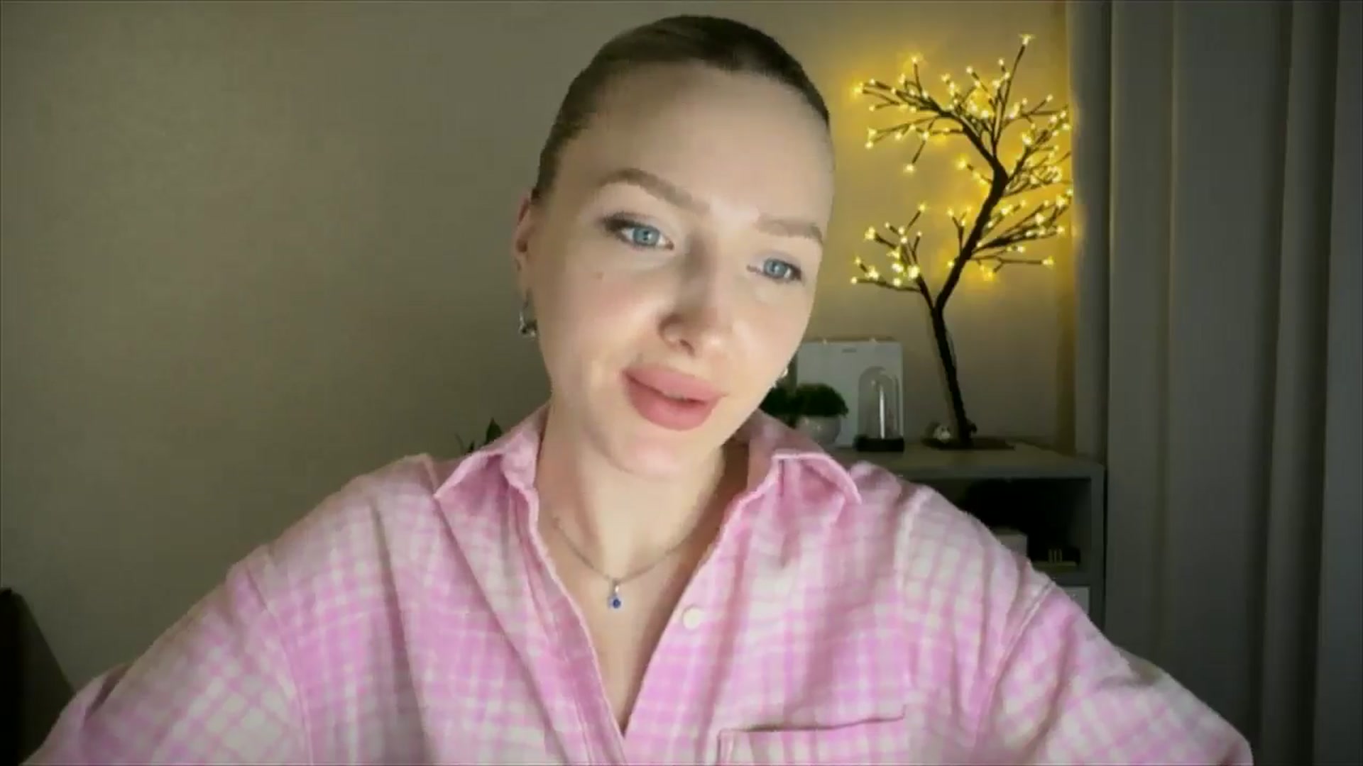 Gallery image thumbnail from My_Diana's myfreecams stream on, 04/07/2025, 20:37 image 11 of 20