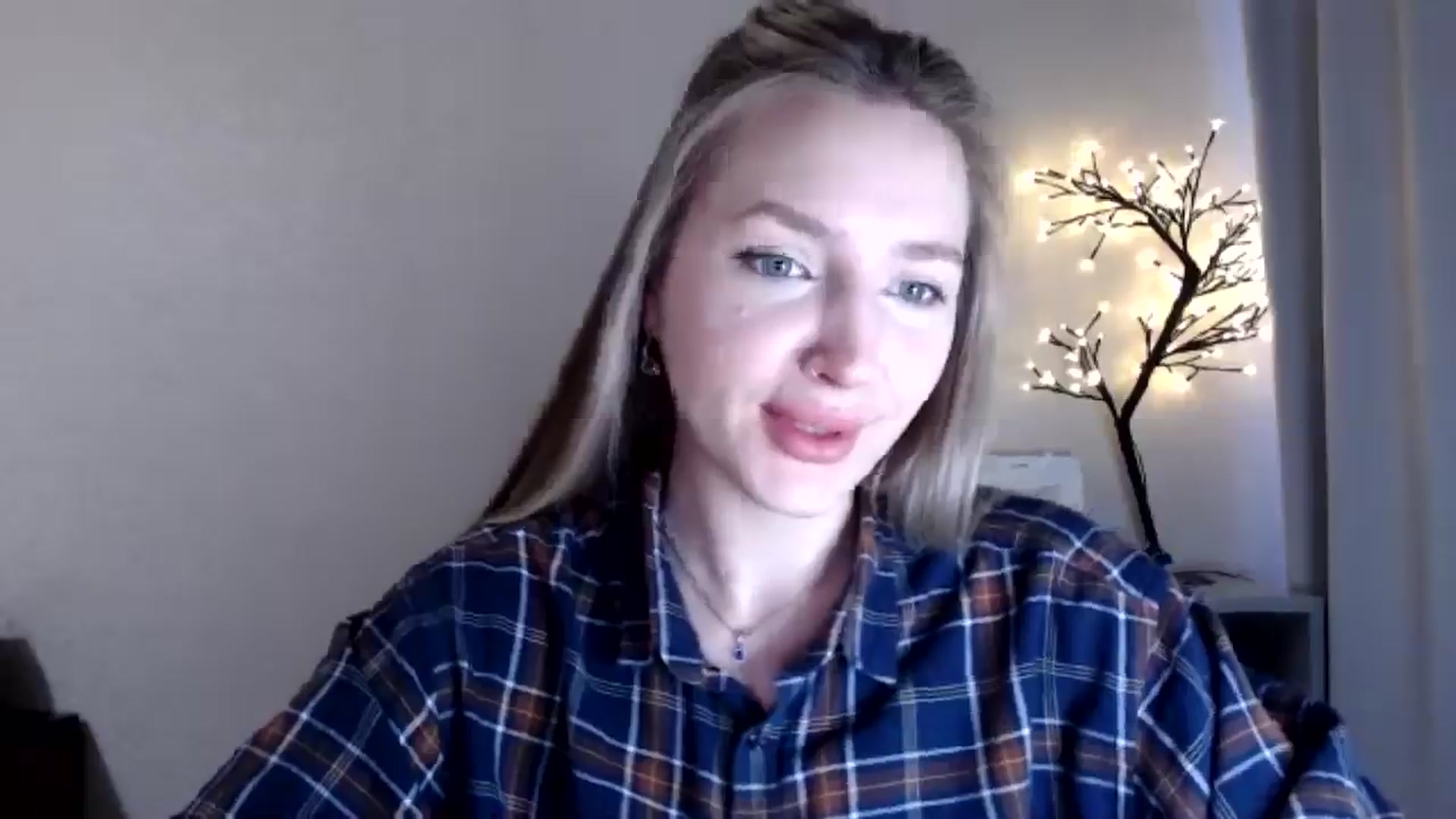 Gallery image thumbnail from My_Diana's myfreecams stream on, 04/08/2025, 13:47 image 19 of 20