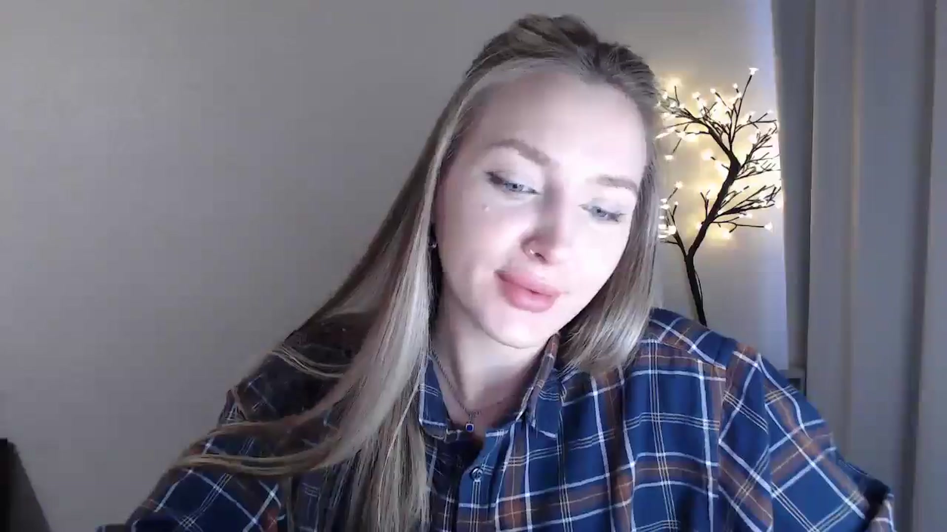 Gallery image thumbnail from My_Diana's myfreecams stream on, 04/08/2025, 13:47 image 12 of 20