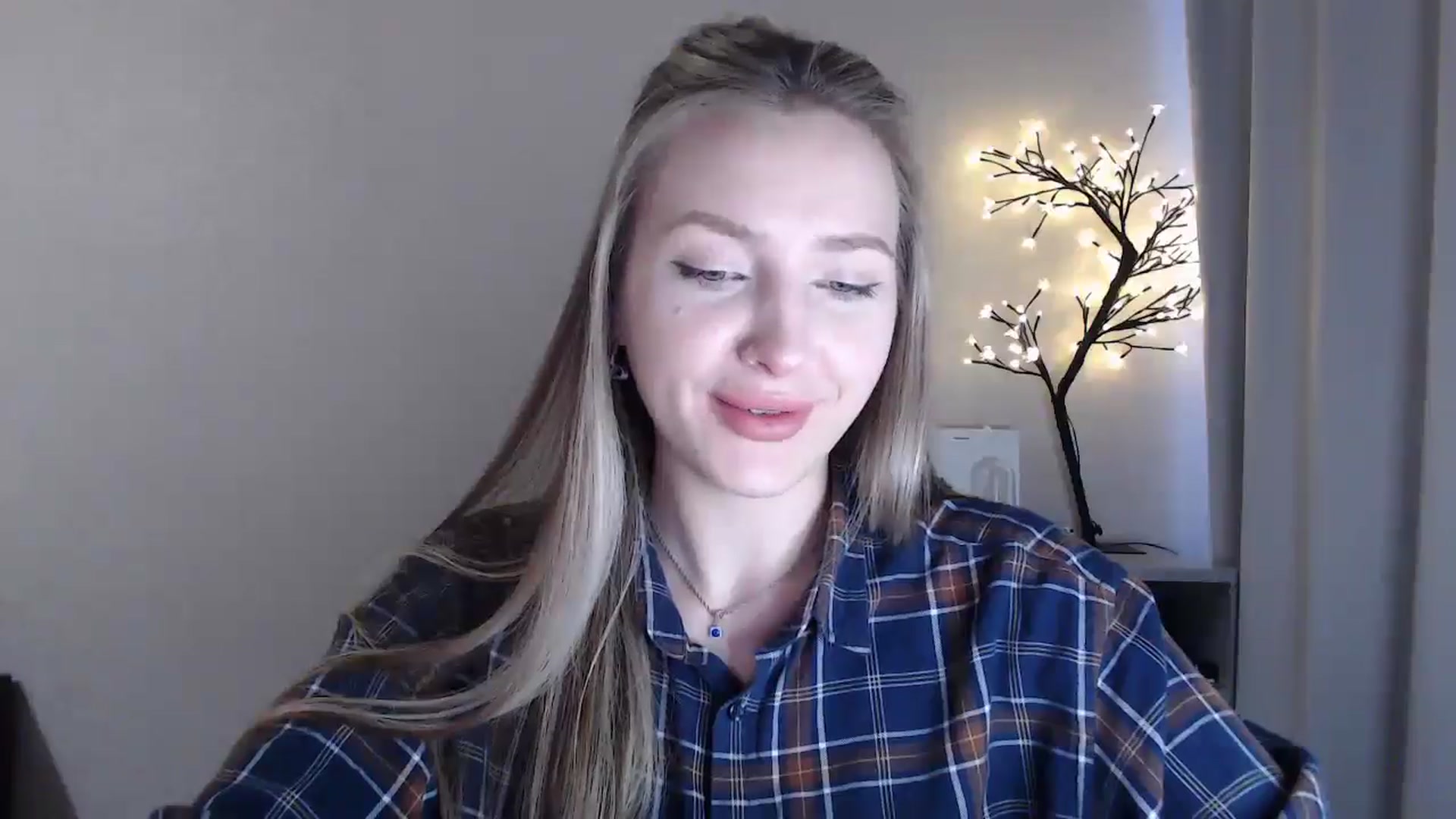 Gallery image thumbnail from My_Diana's myfreecams stream on, 04/08/2025, 13:47 image 11 of 20