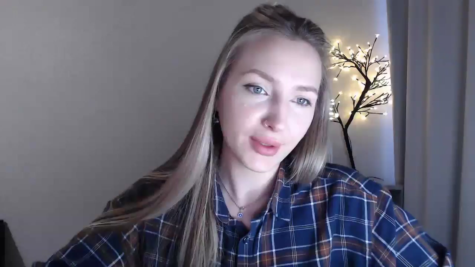 Gallery image thumbnail from My_Diana's myfreecams stream on, 04/08/2025, 13:47 image 8 of 20