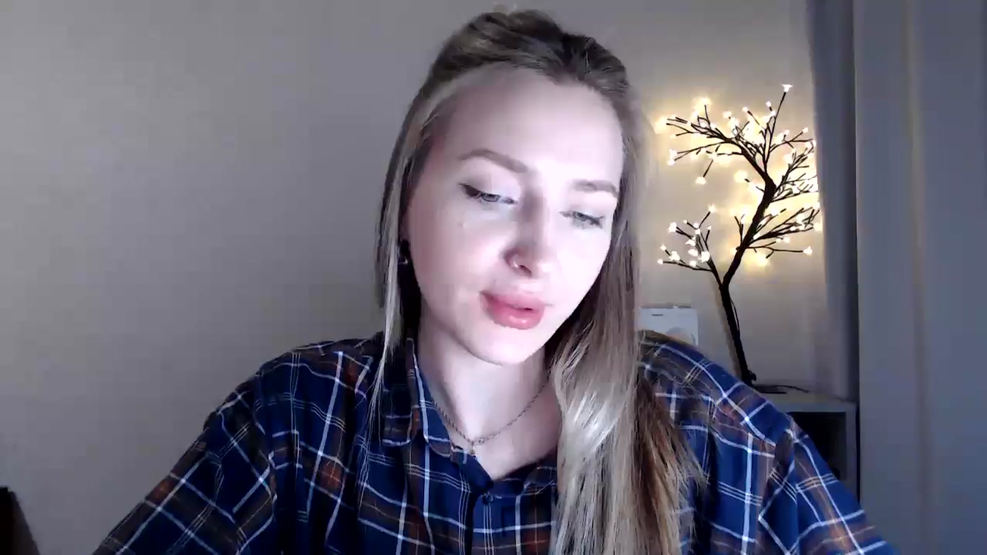Gallery image thumbnail from My_Diana's myfreecams stream on, 04/08/2025, 15:24 image 18 of 20
