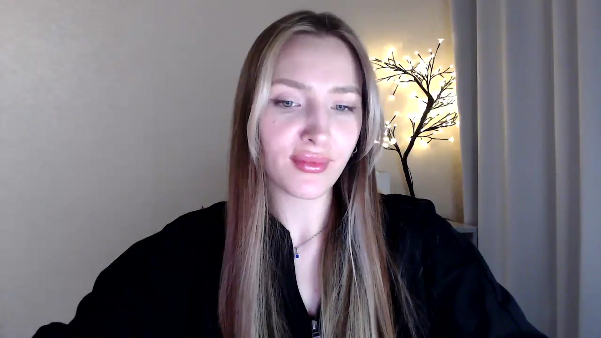 Gallery image thumbnail from My_Diana's myfreecams stream on, 04/09/2025, 22:17 image 8 of 20
