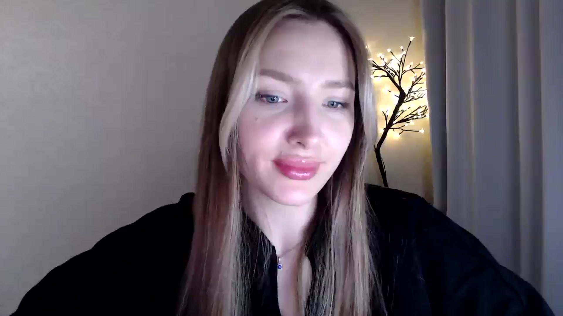 Gallery image thumbnail from My_Diana's myfreecams stream on, 04/09/2025, 22:17 image 18 of 20