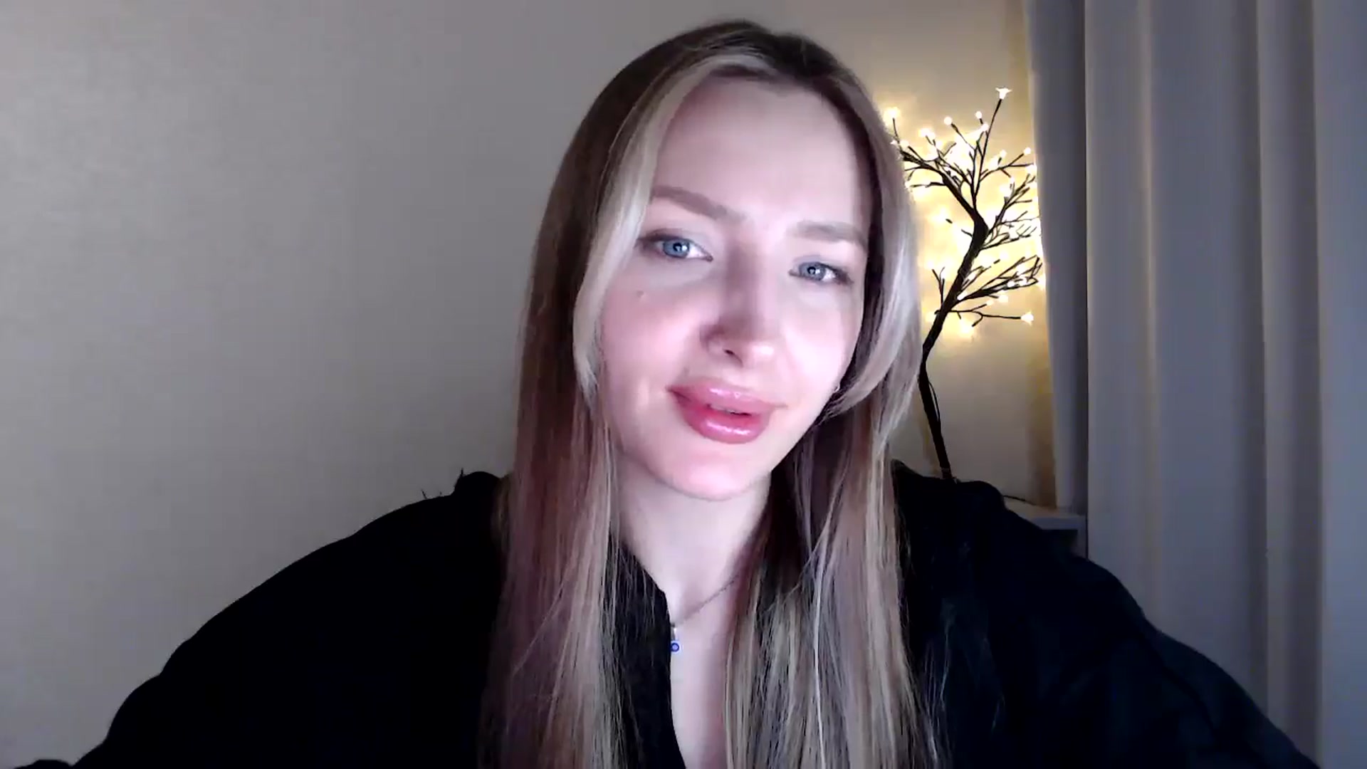 Gallery image thumbnail from My_Diana's myfreecams stream on, 04/09/2025, 22:17 image 11 of 20