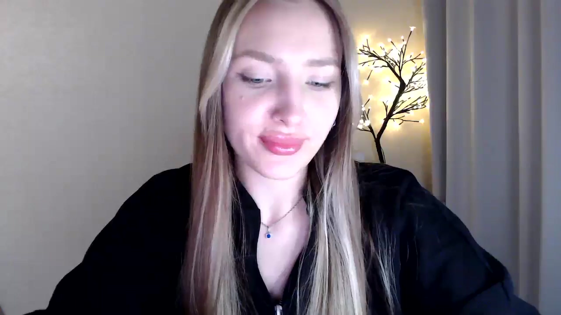 Gallery image thumbnail from My_Diana's myfreecams stream on, 04/09/2025, 22:17 image 3 of 20