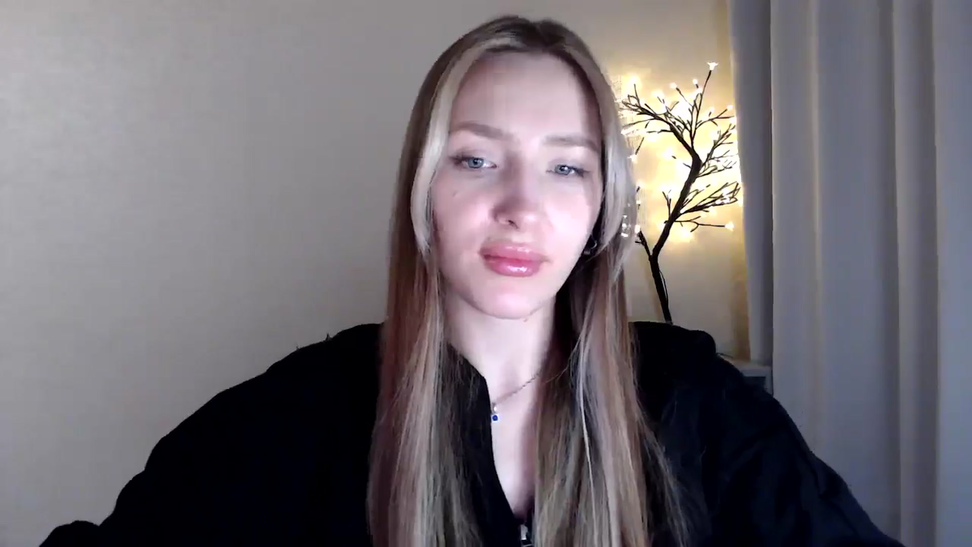 Gallery image thumbnail from My_Diana's myfreecams stream on, 04/09/2025, 22:17 image 9 of 20