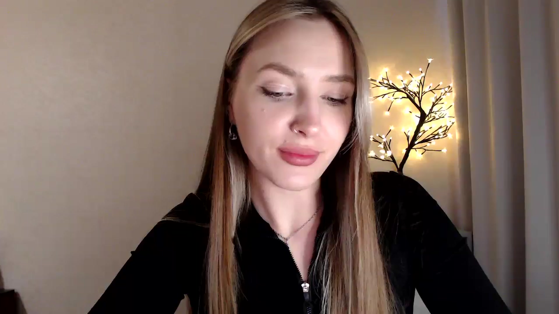 Gallery image thumbnail from My_Diana's myfreecams stream on, 04/10/2025, 14:58 image 18 of 20