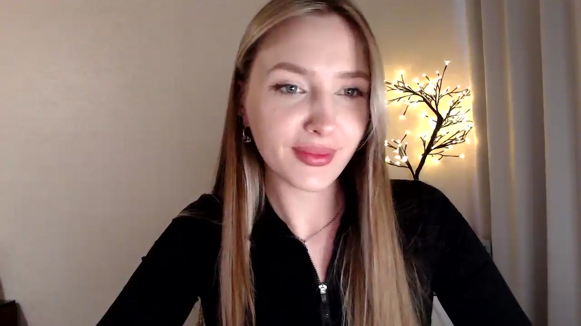 Gallery image thumbnail from My_Diana's myfreecams stream on, 04/10/2025, 14:58 image 17 of 20