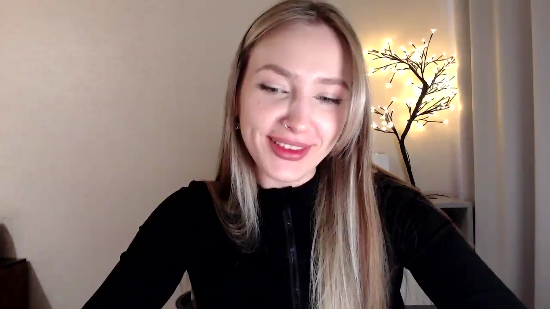 Gallery image thumbnail from My_Diana's myfreecams stream on, 04/10/2025, 14:58 image 5 of 20