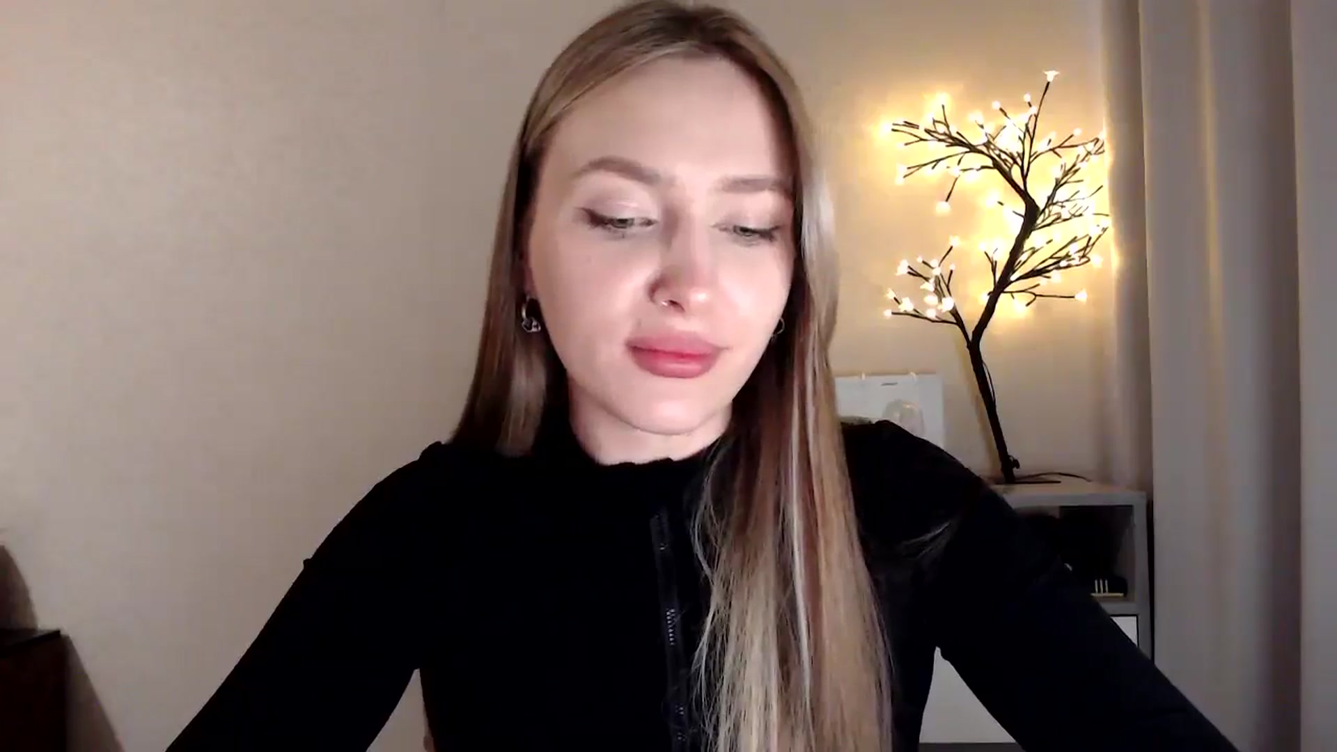 Gallery image thumbnail from My_Diana's myfreecams stream on, 04/10/2025, 14:58 image 12 of 20