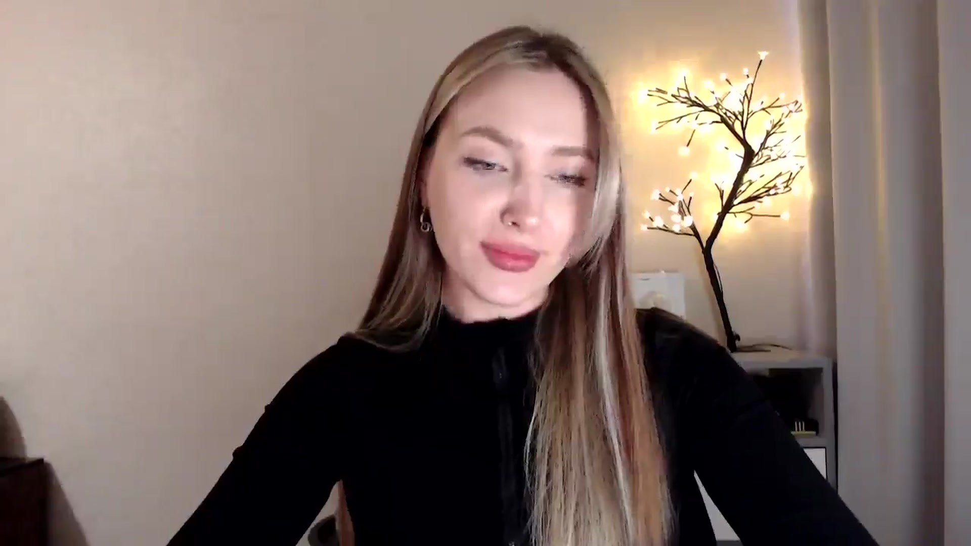 Gallery image thumbnail from My_Diana's myfreecams stream on, 04/10/2025, 14:58 image 8 of 20