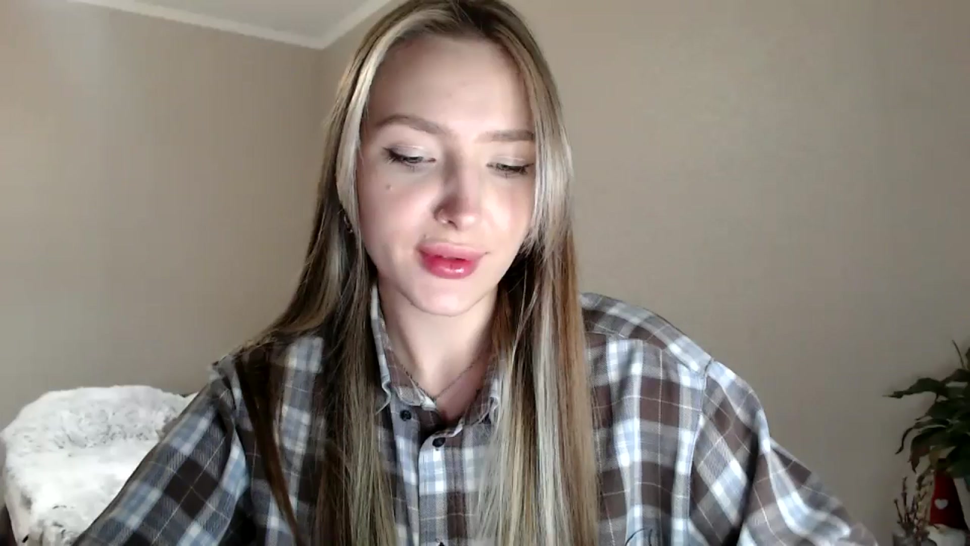 Gallery image thumbnail from My_Diana's myfreecams stream on, 04/11/2025, 15:48 image 5 of 20