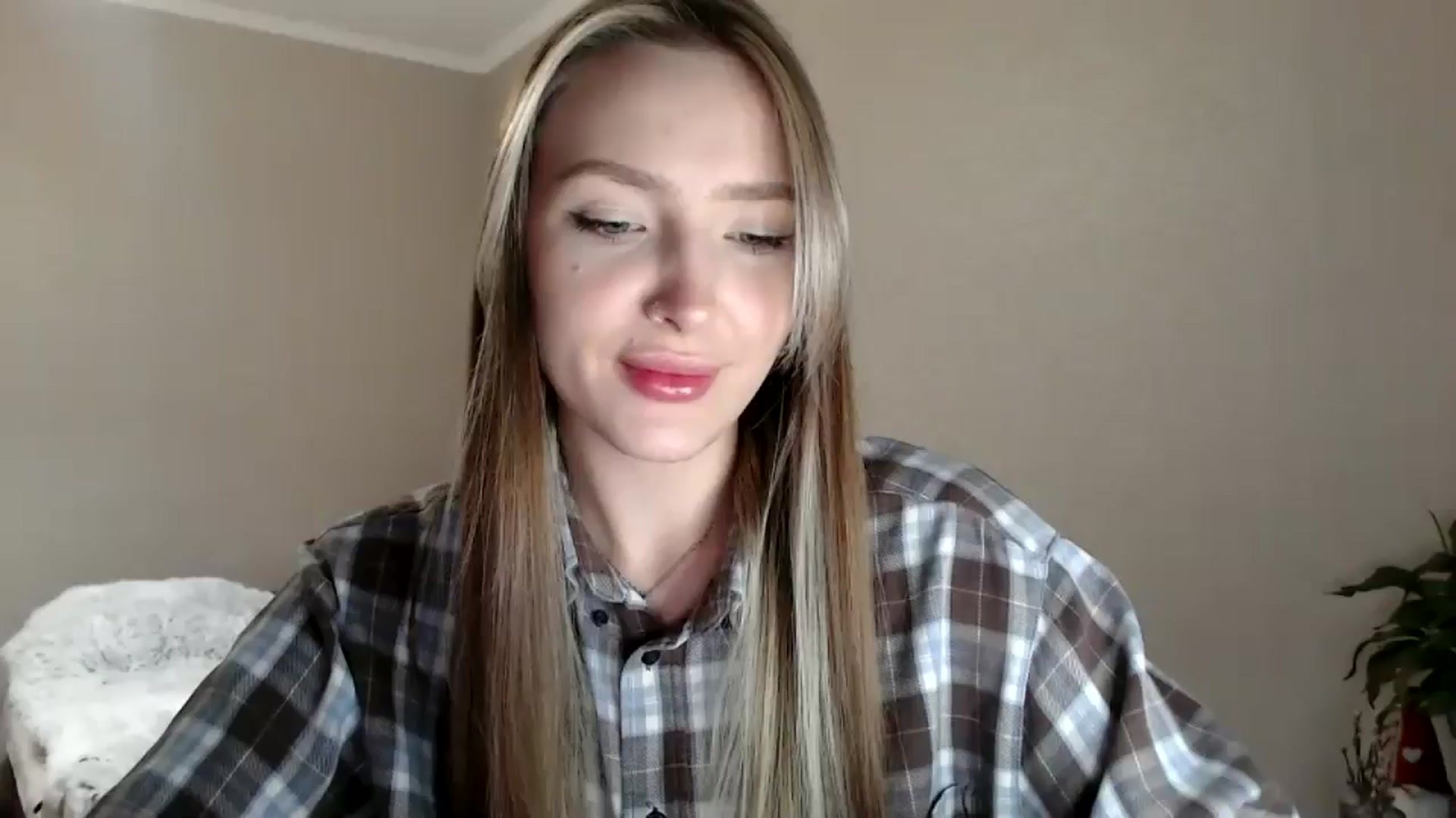 Gallery image thumbnail from My_Diana's myfreecams stream on, 04/11/2025, 15:48 image 4 of 20