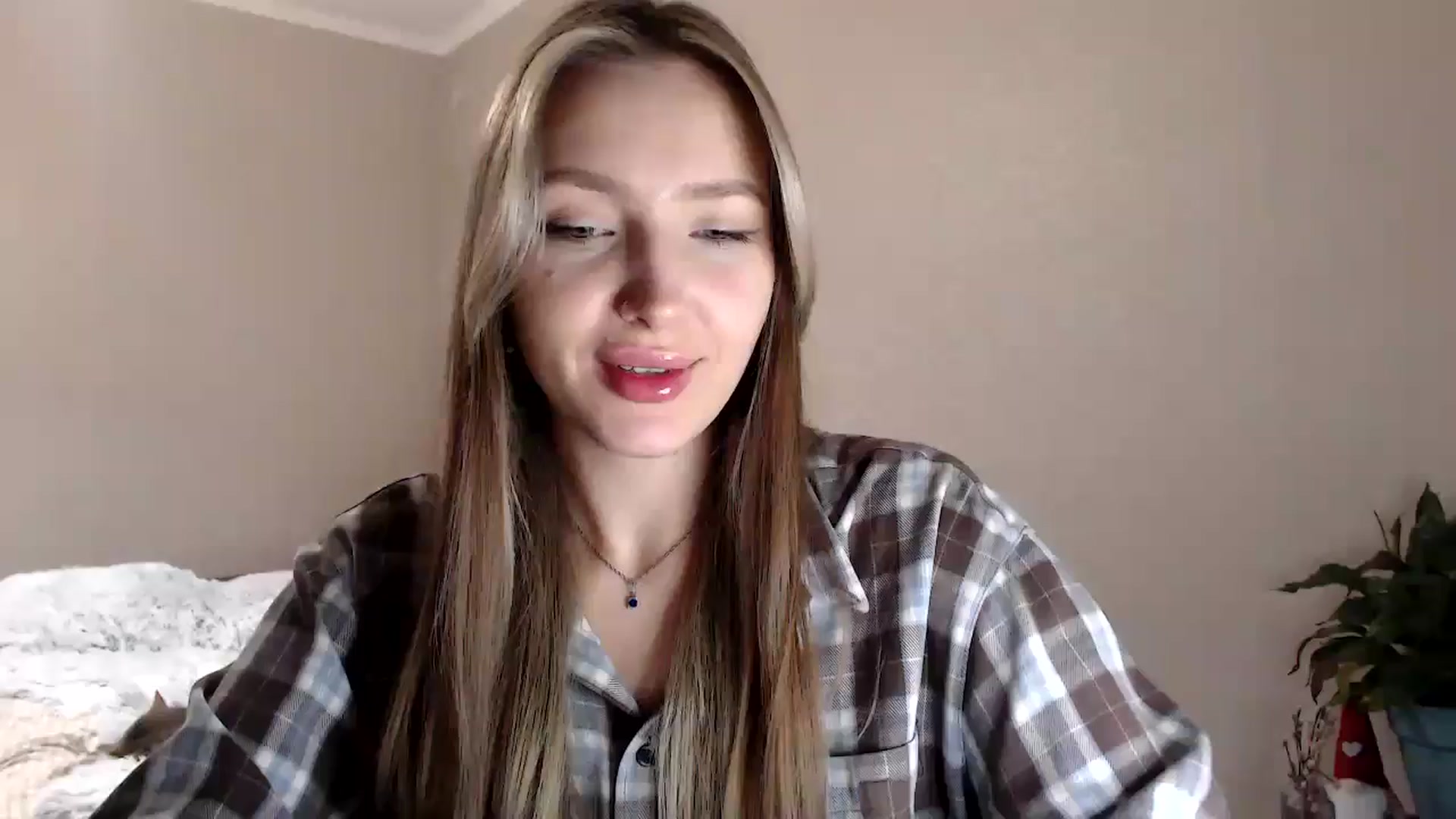 Gallery image thumbnail from My_Diana's myfreecams stream on, 04/11/2025, 23:11 image 7 of 20