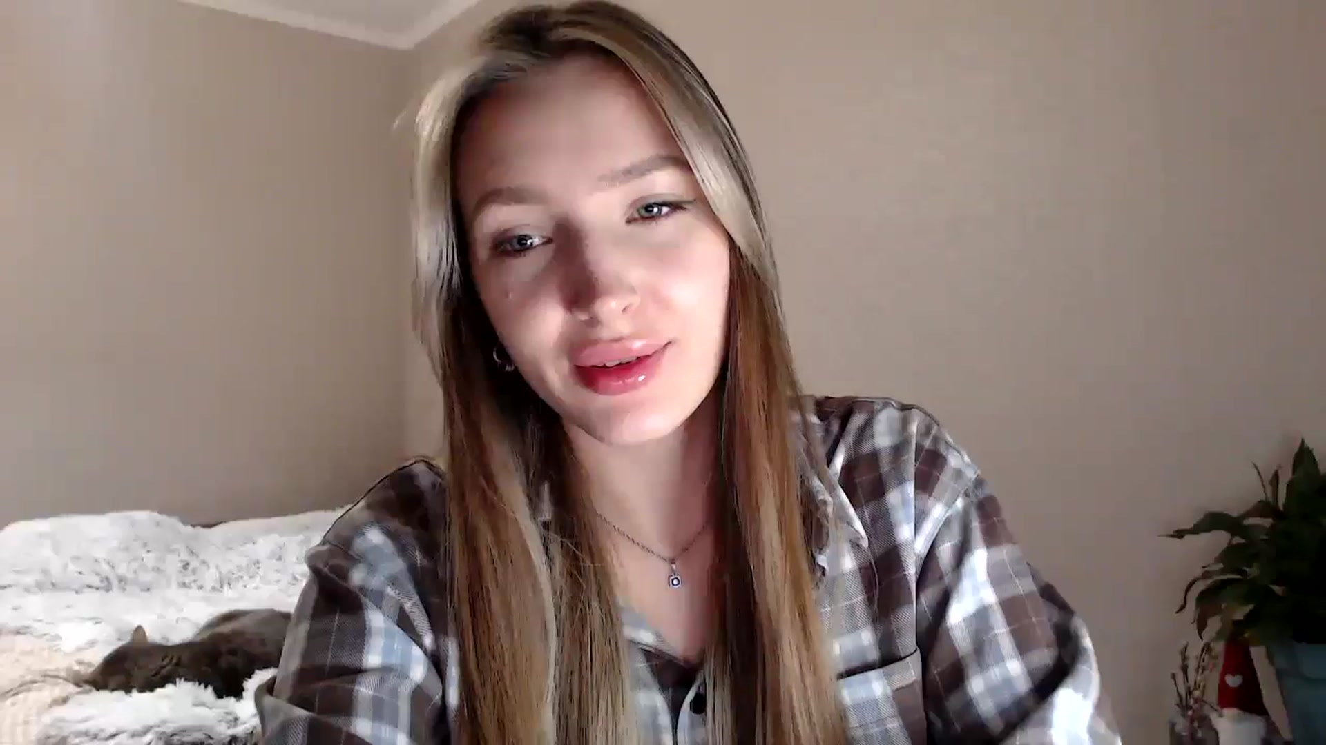 Gallery image thumbnail from My_Diana's myfreecams stream on, 04/11/2025, 23:11 image 5 of 20