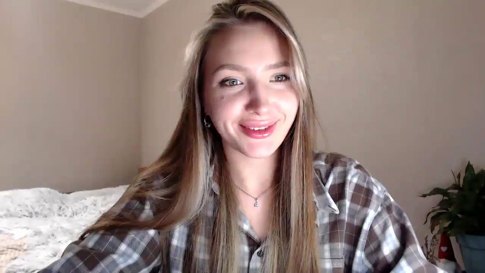 Gallery image thumbnail from My_Diana's myfreecams stream on, 04/11/2025, 23:11 image 20 of 20