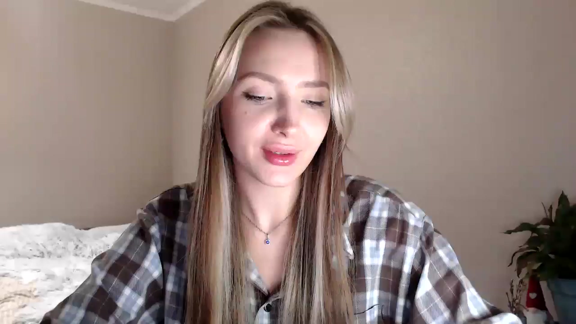 Gallery image thumbnail from My_Diana's myfreecams stream on, 04/11/2025, 23:11 image 13 of 20
