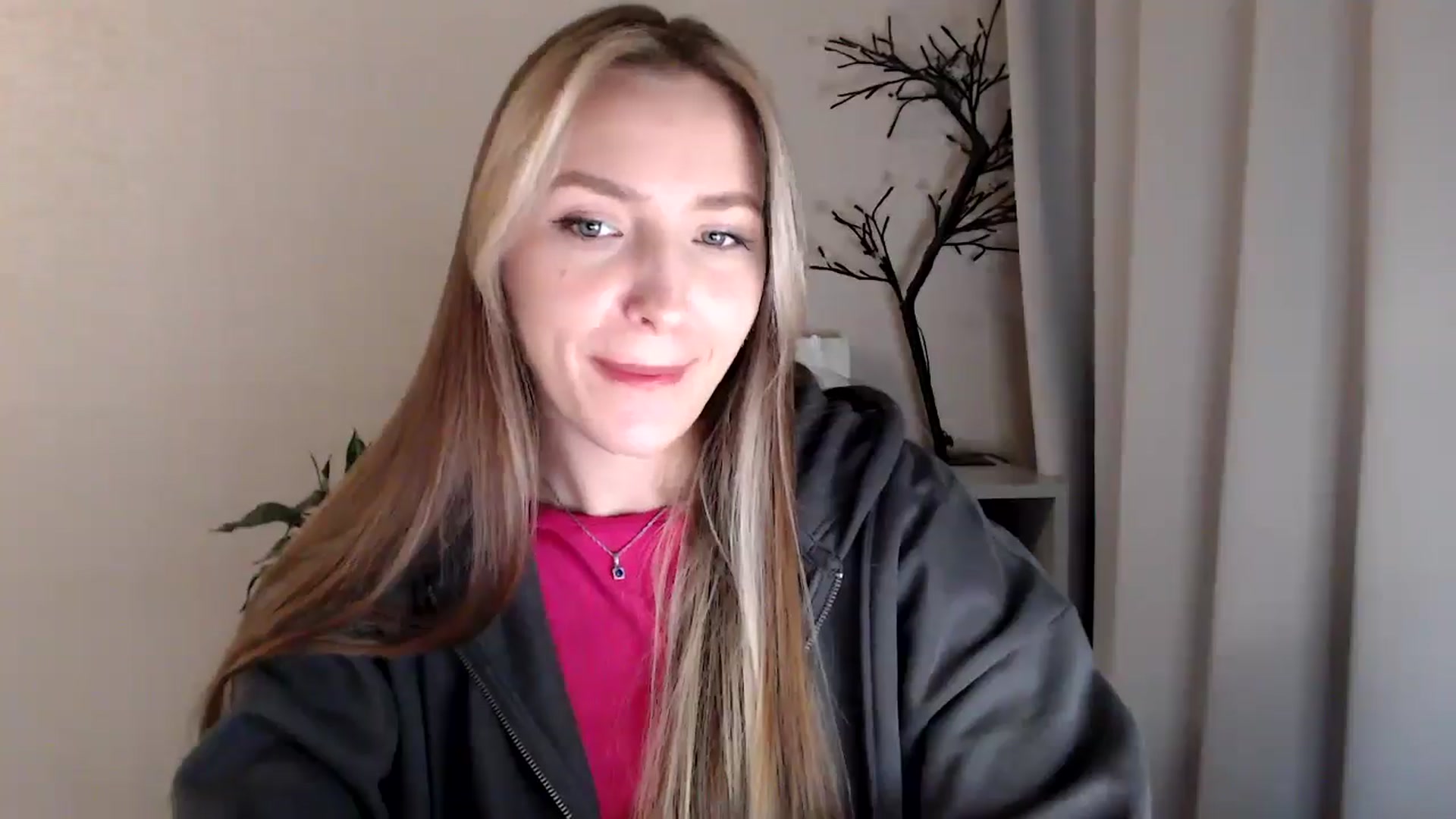 Gallery image thumbnail from My_Diana's myfreecams stream on, 04/13/2025, 21:21 image 9 of 20