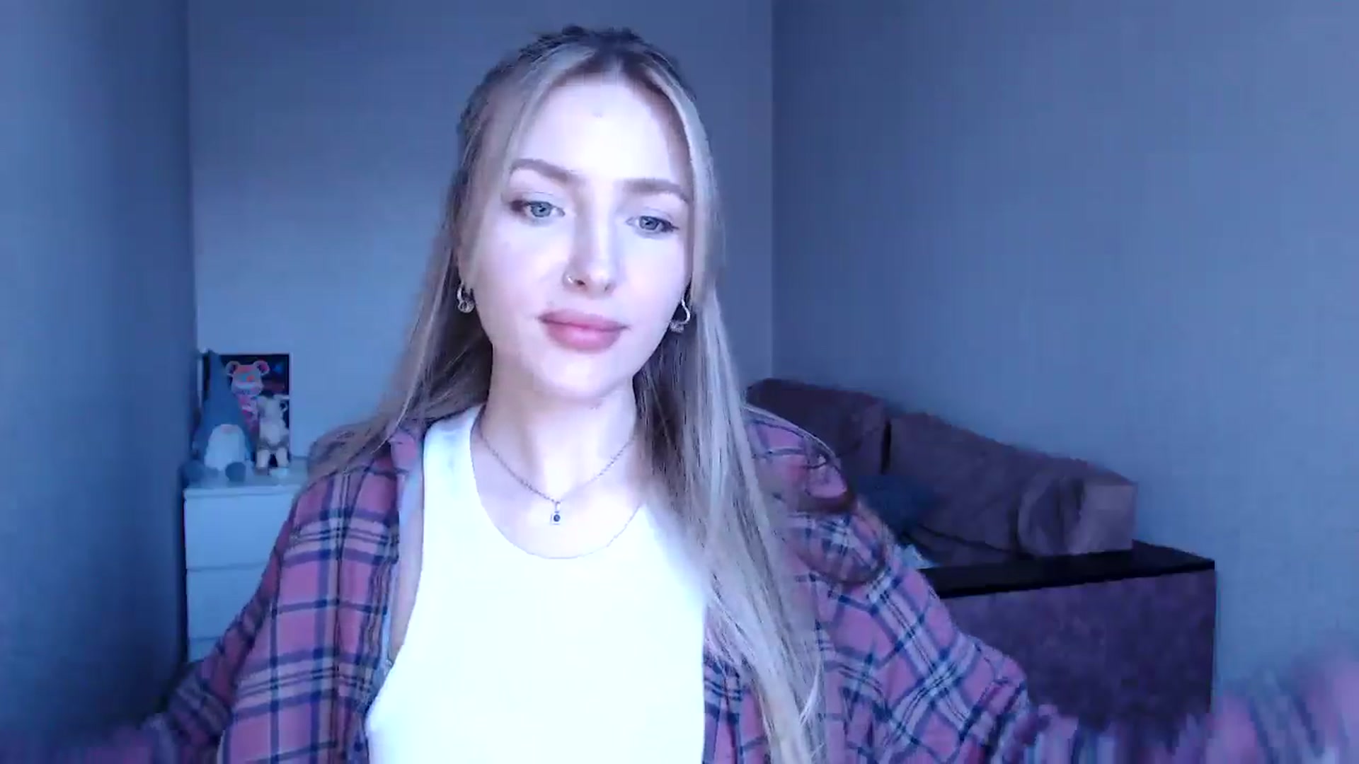 Gallery image thumbnail from My_Diana's myfreecams stream on, 04/15/2025, 15:14 image 15 of 20