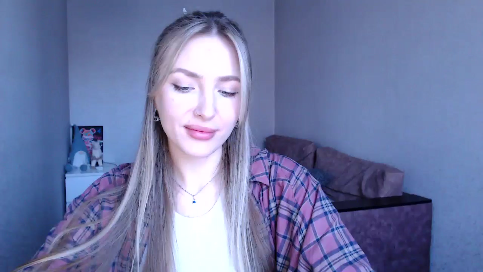 Gallery image thumbnail from My_Diana's myfreecams stream on, 04/15/2025, 15:14 image 18 of 20