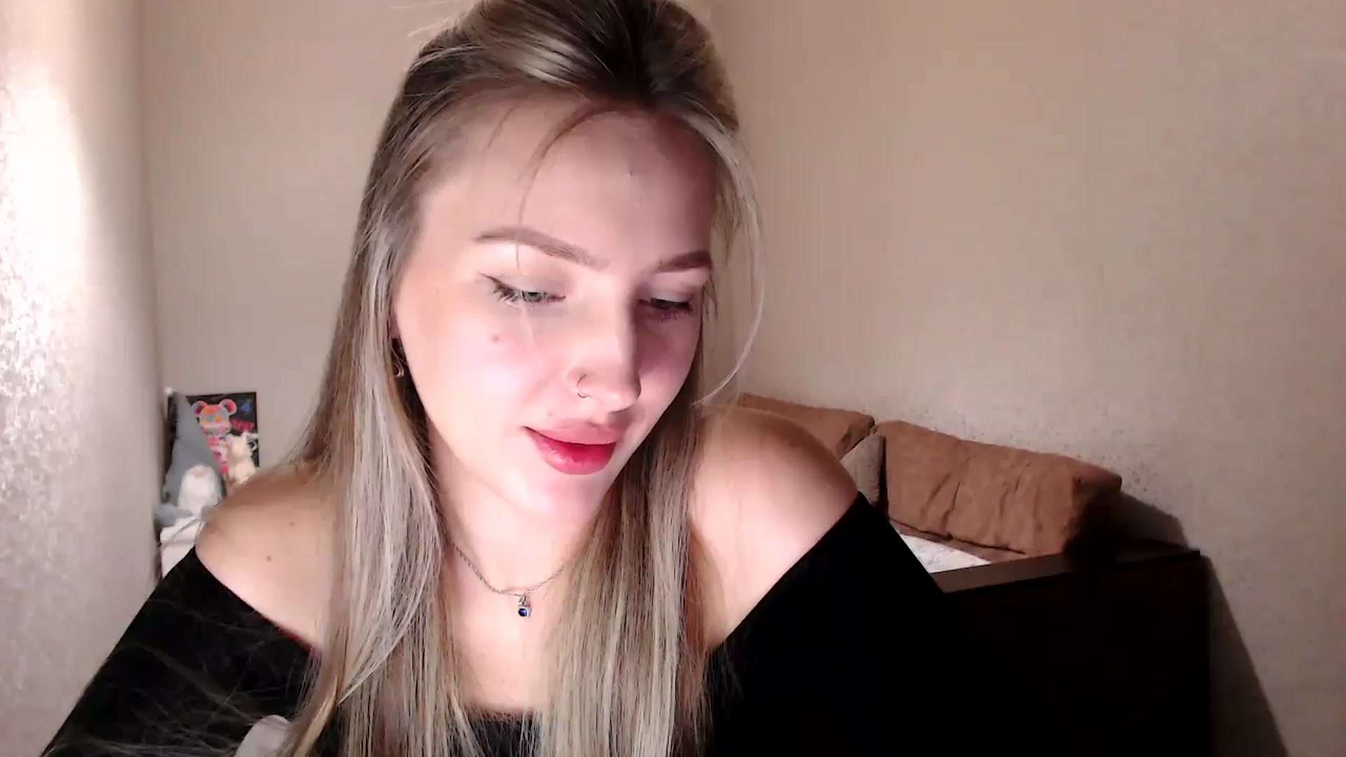 Gallery image thumbnail from My_Diana's myfreecams stream on, 04/16/2025, 16:17 image 18 of 20