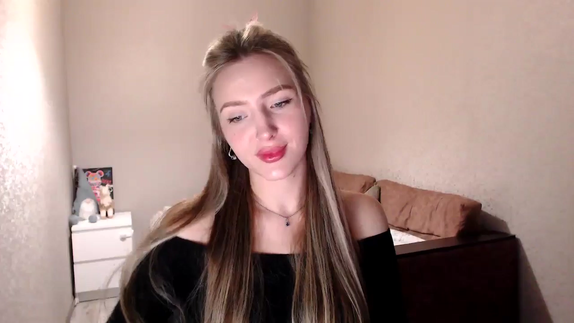 Gallery image thumbnail from My_Diana's myfreecams stream on, 04/16/2025, 16:17 image 8 of 20
