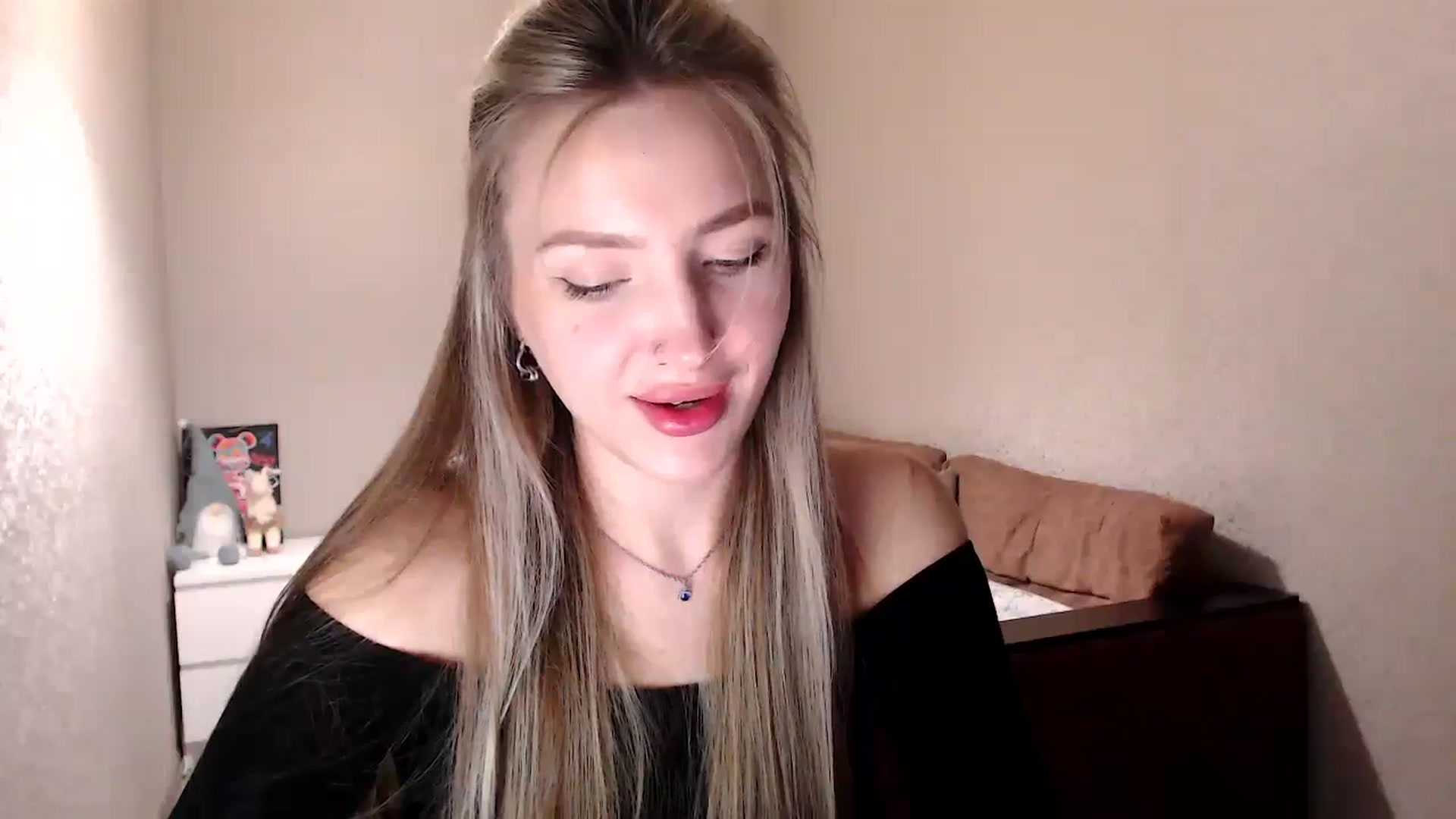 Gallery image thumbnail from My_Diana's myfreecams stream on, 04/16/2025, 16:17 image 19 of 20