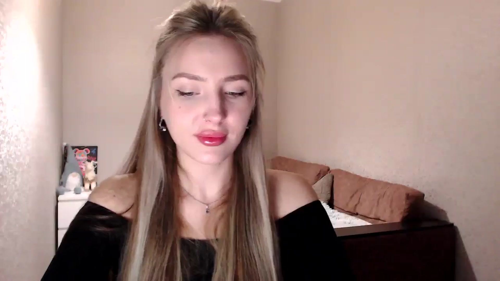 Gallery image thumbnail from My_Diana's myfreecams stream on, 04/16/2025, 16:17 image 5 of 20