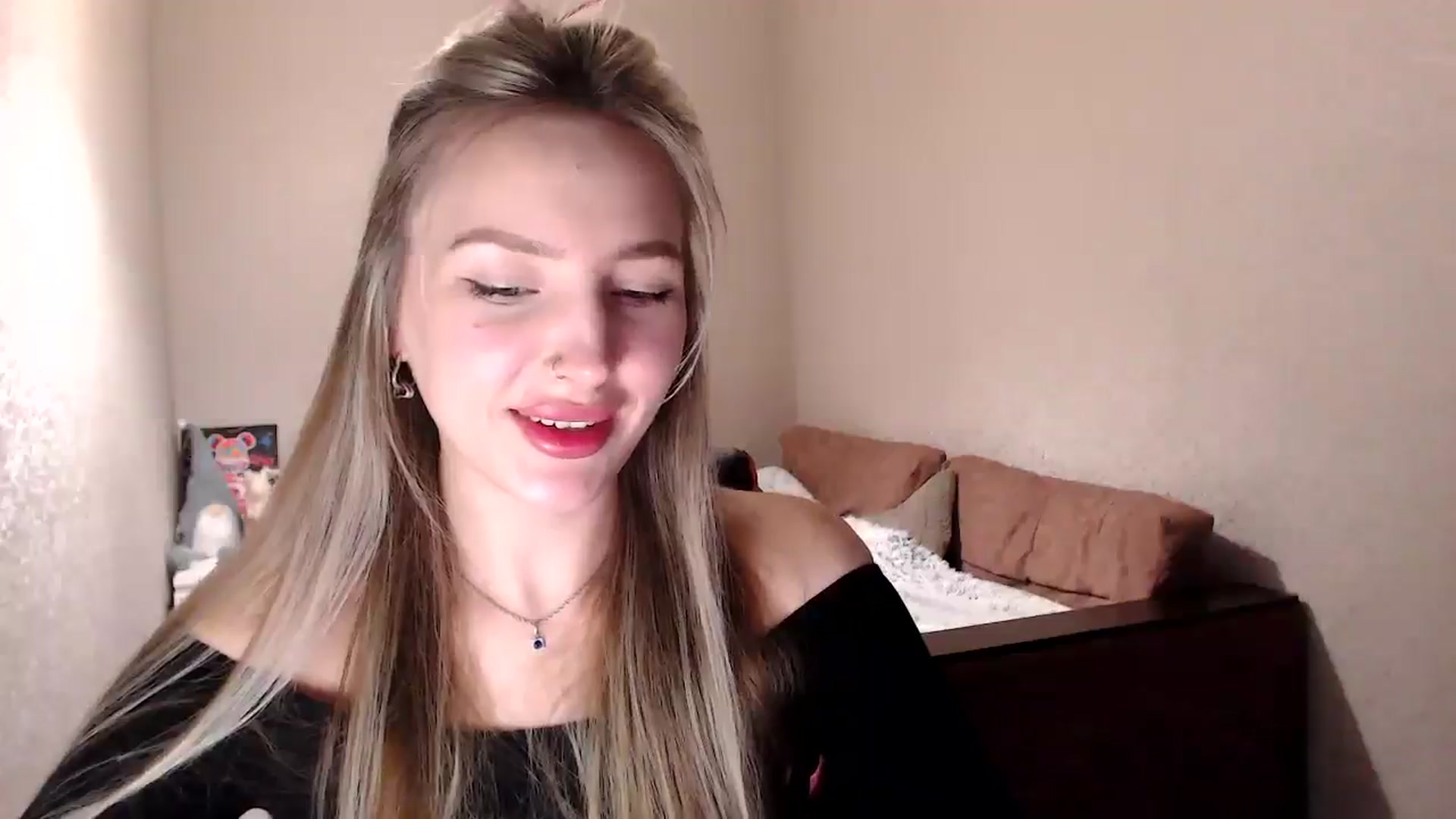 Gallery image thumbnail from My_Diana's myfreecams stream on, 04/16/2025, 16:17 image 14 of 20