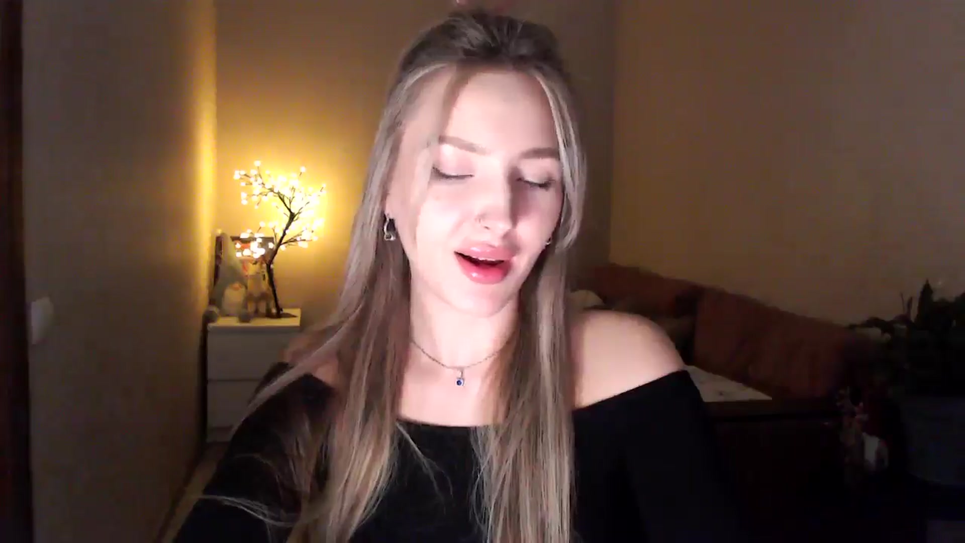 Gallery image thumbnail from My_Diana's myfreecams stream on, 04/16/2025, 21:37 image 10 of 20