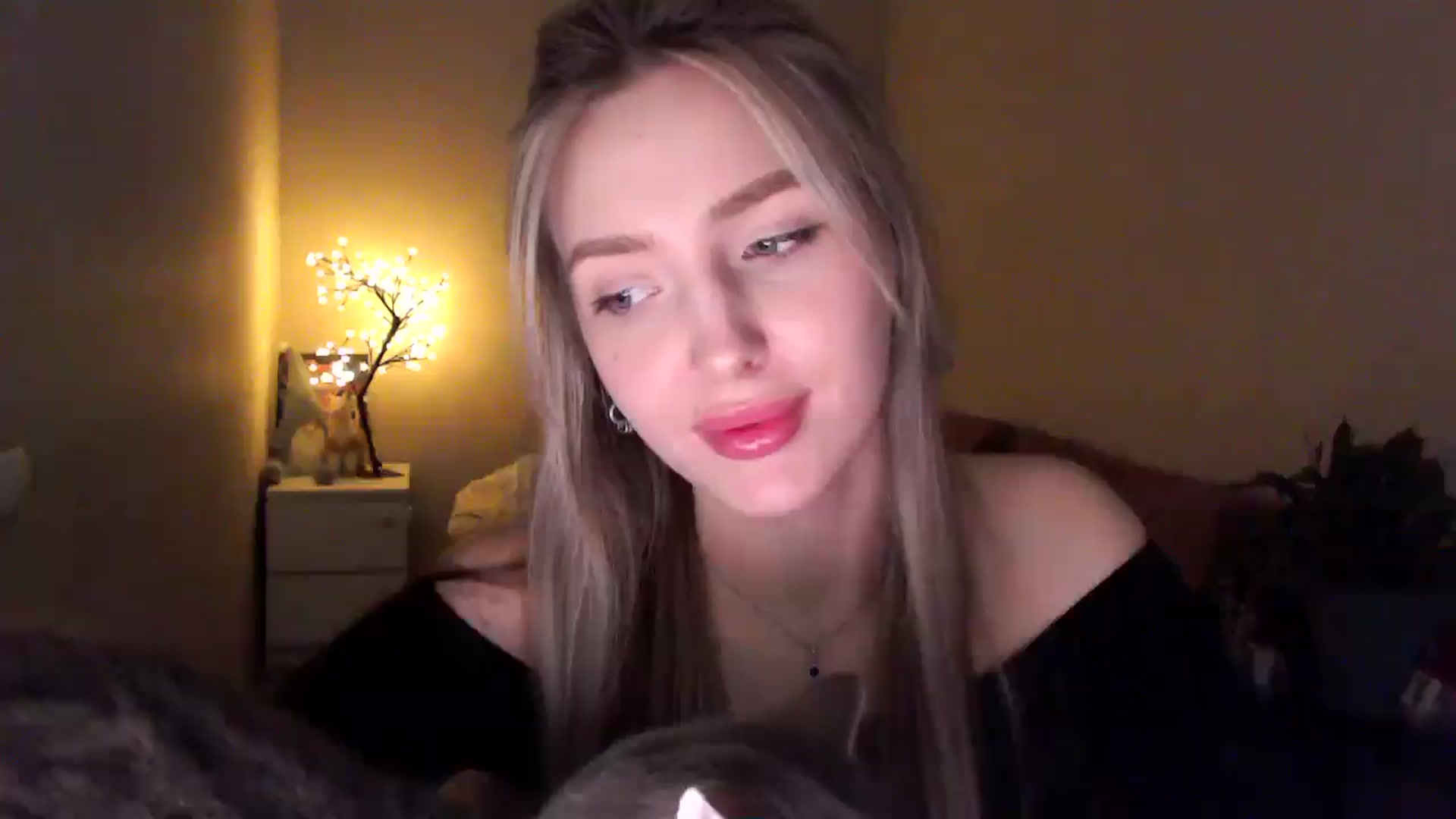 Gallery image thumbnail from My_Diana's myfreecams stream on, 04/16/2025, 21:37 image 18 of 20