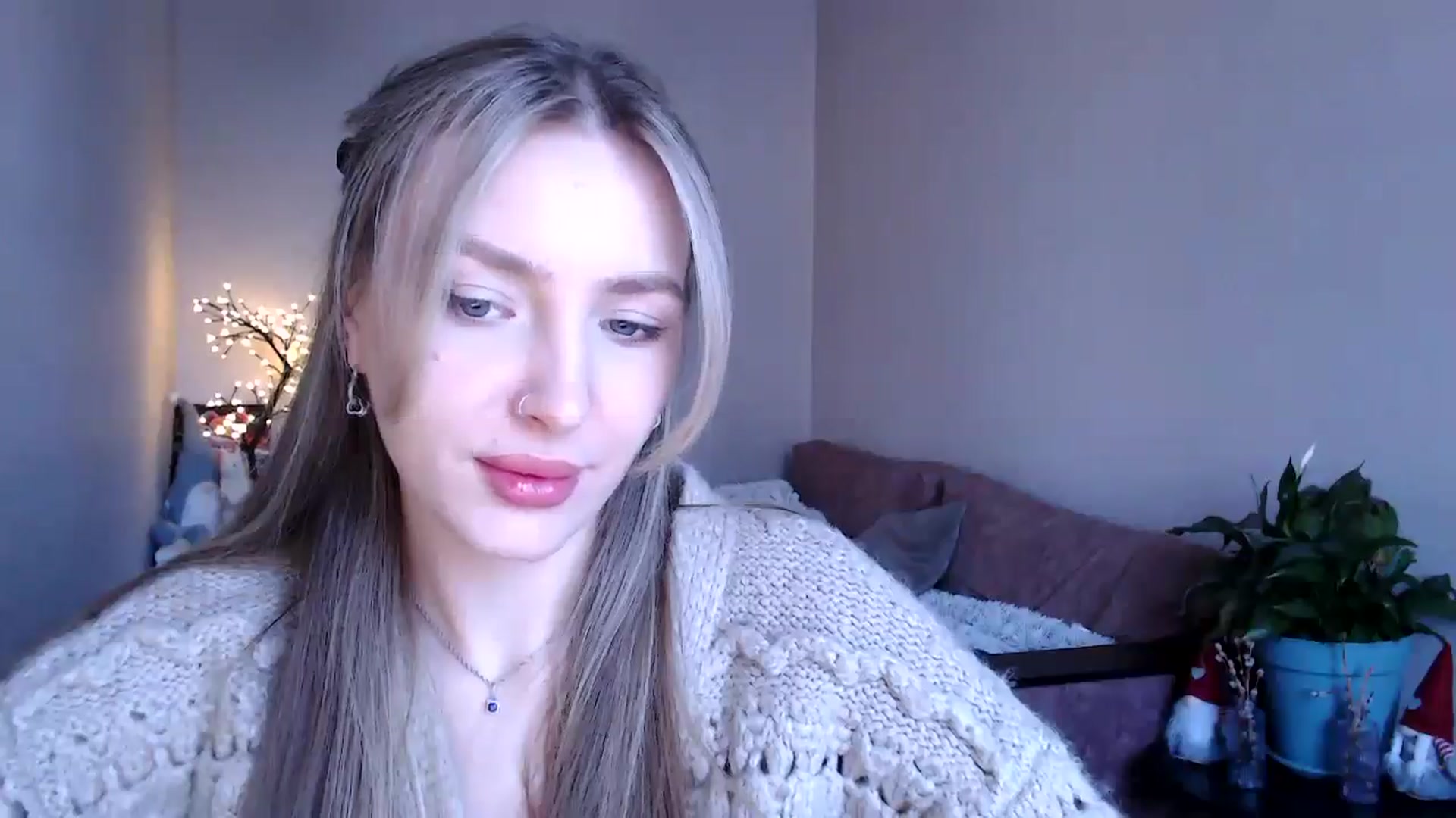 Gallery image thumbnail from My_Diana's myfreecams stream on, 04/18/2025, 14:52 image 13 of 20