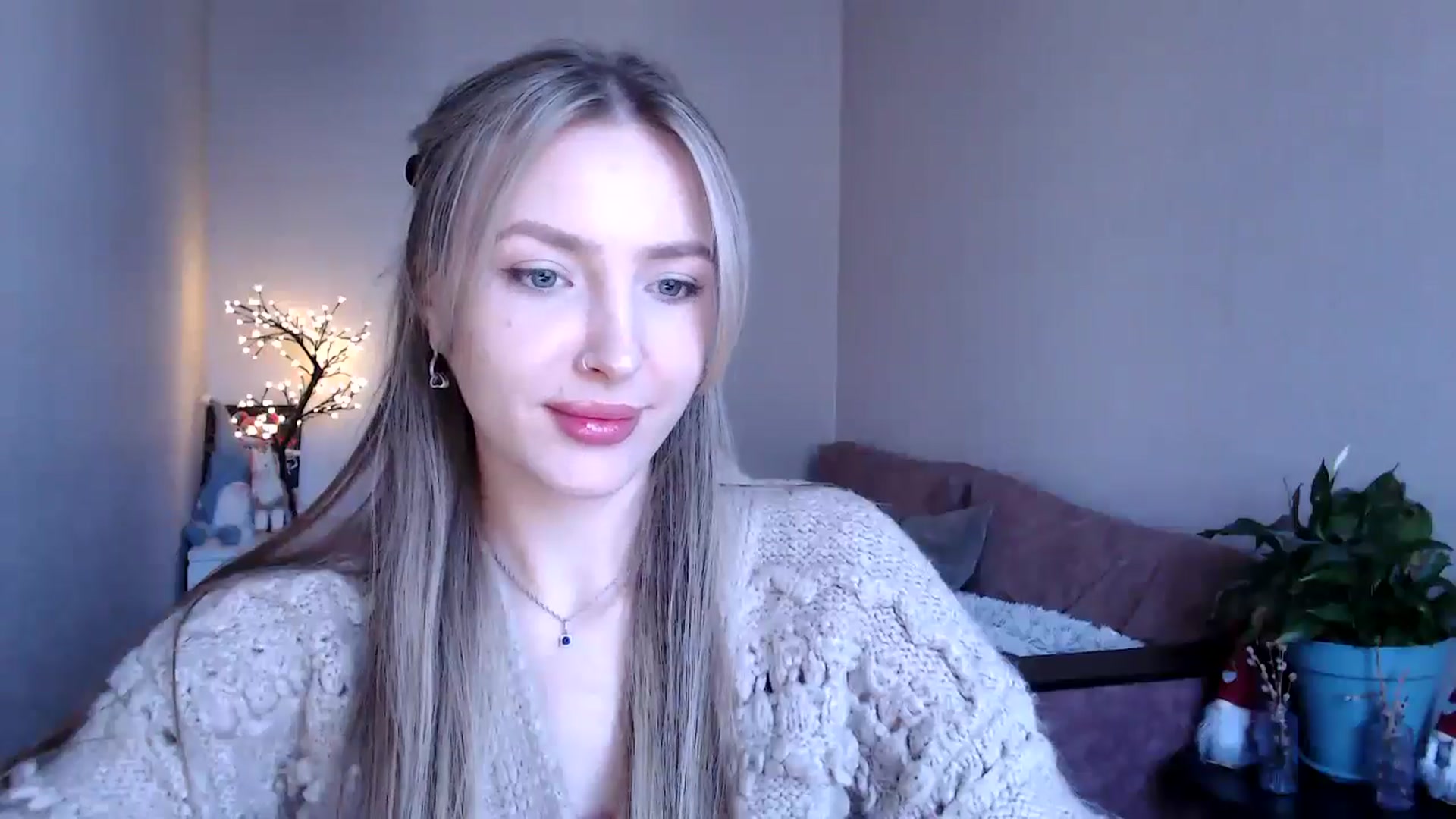 Gallery image thumbnail from My_Diana's myfreecams stream on, 04/18/2025, 14:52 image 4 of 20