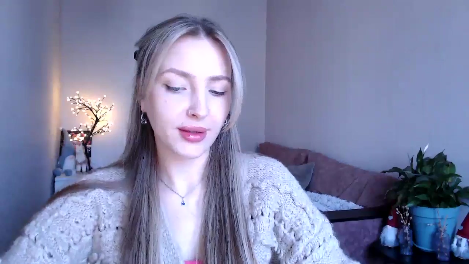 Gallery image thumbnail from My_Diana's myfreecams stream on, 04/18/2025, 14:52 image 8 of 20